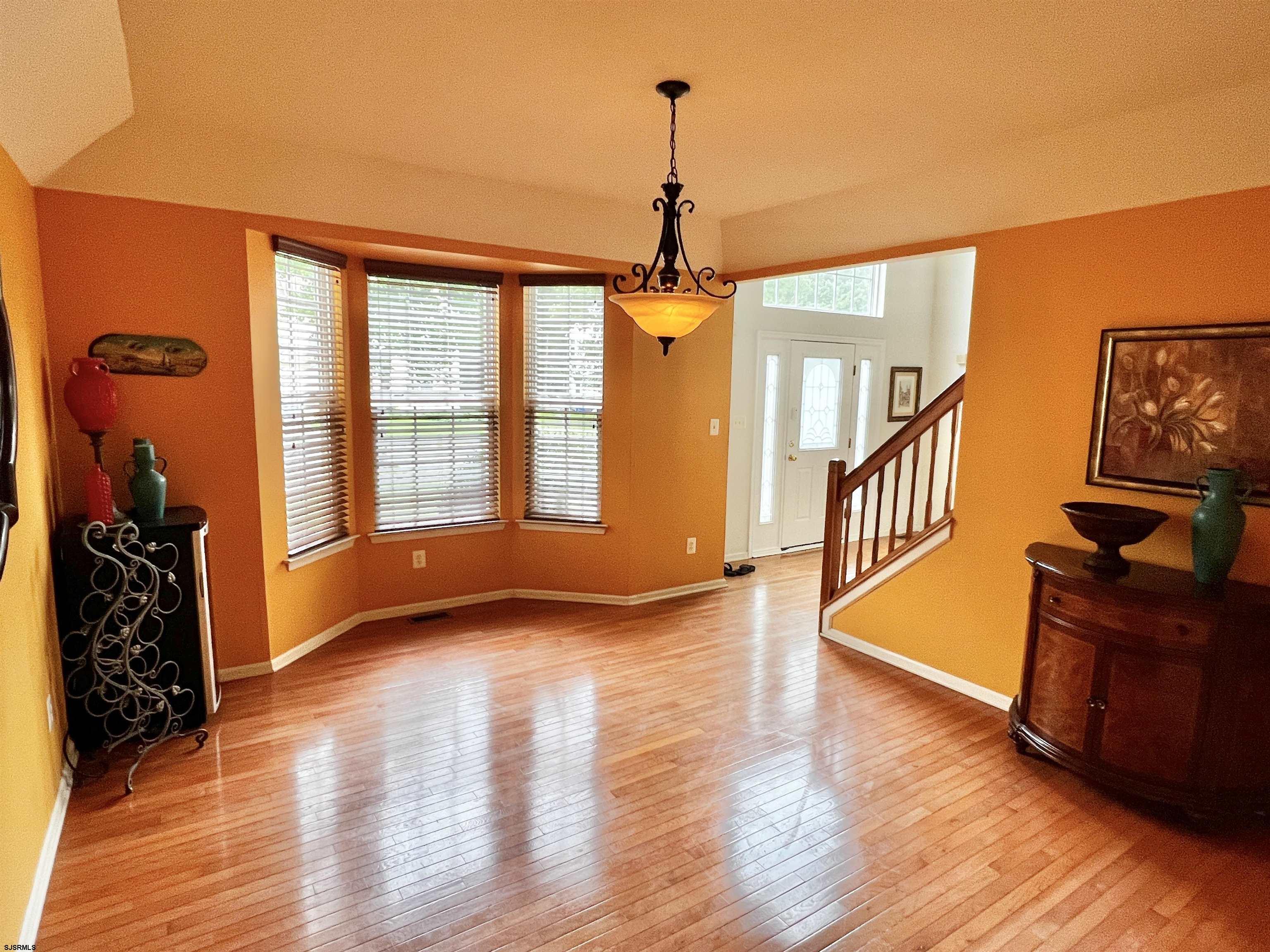 9 EQUESTRIAN Road