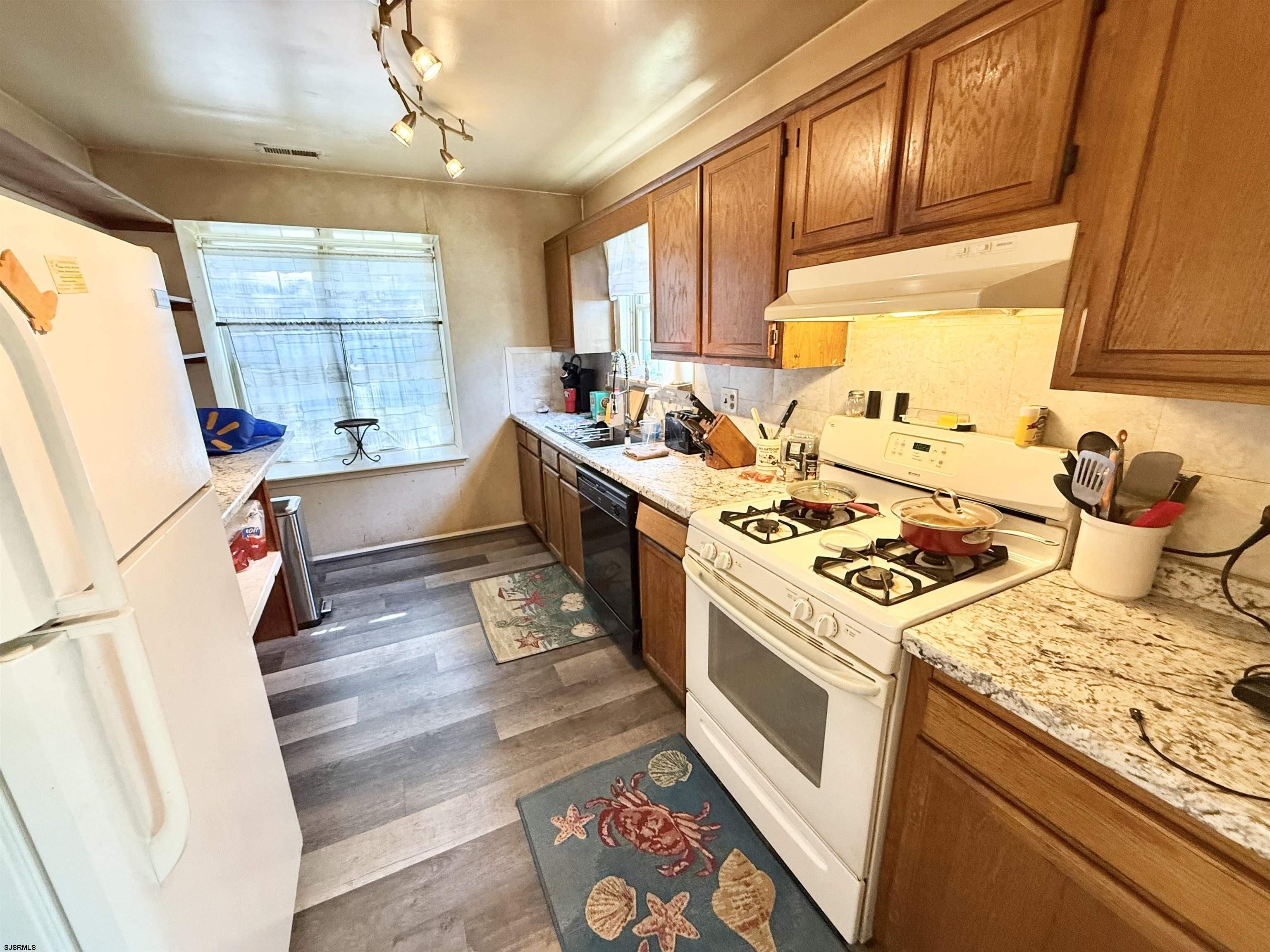721 OSPREY CT - Picture 2