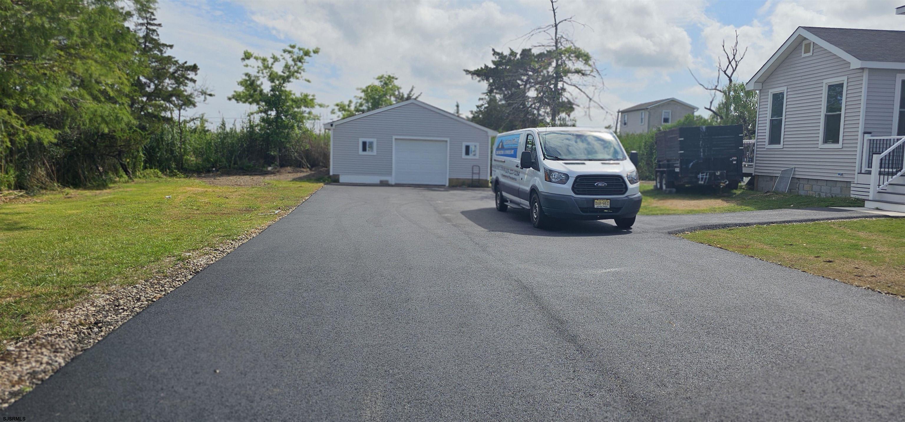 610683 | Photo 2