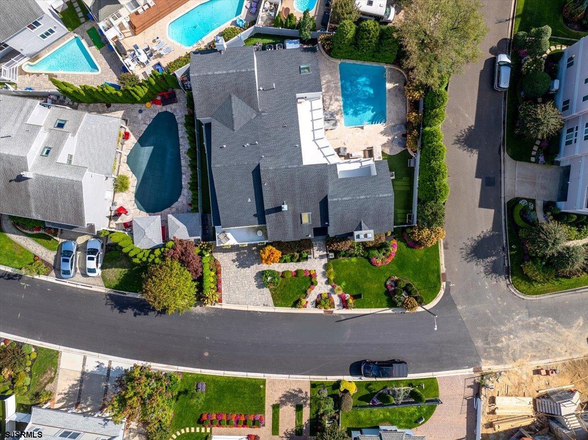7506 Bayshore Dr