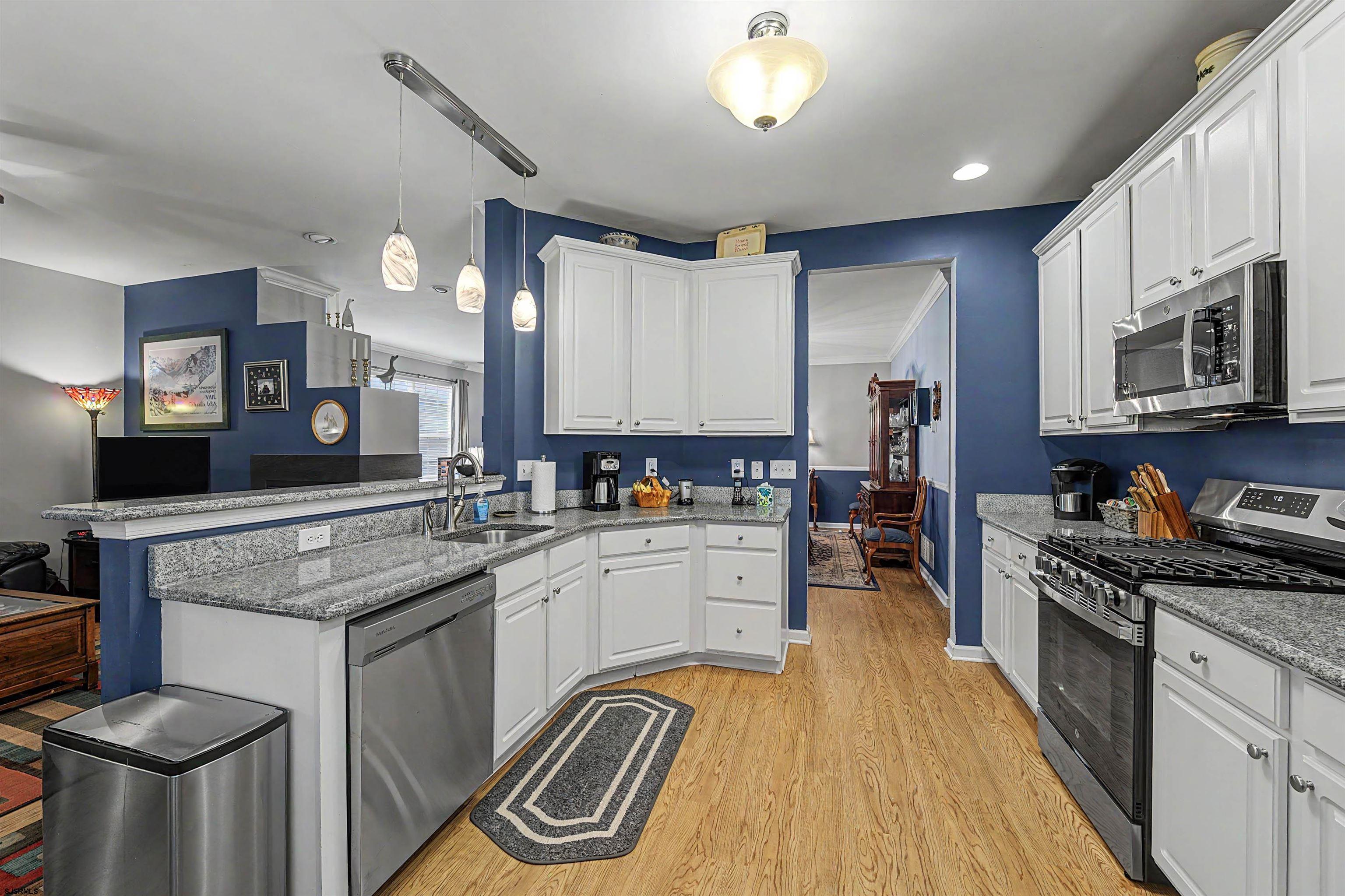 147 Brewster Dr