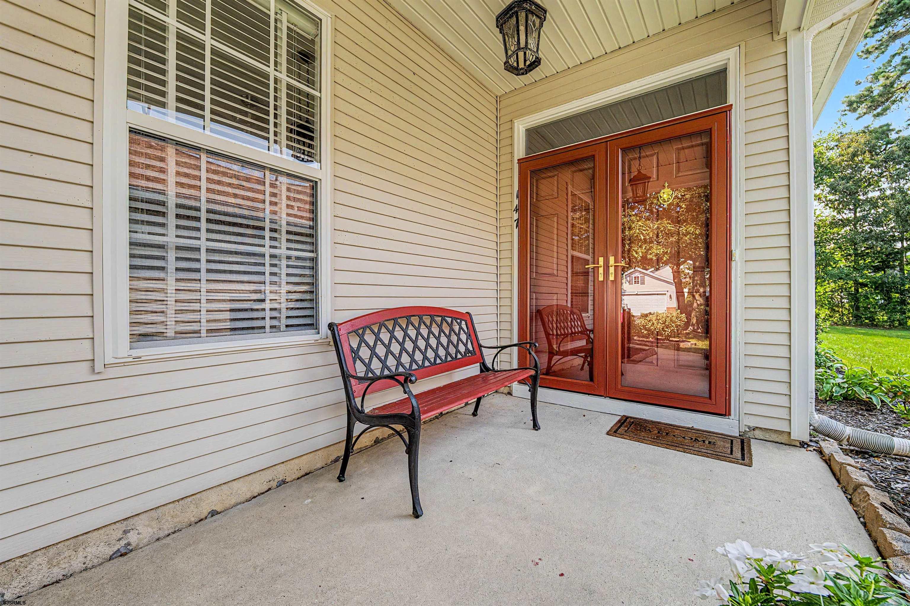 147 Brewster Dr - Picture 4