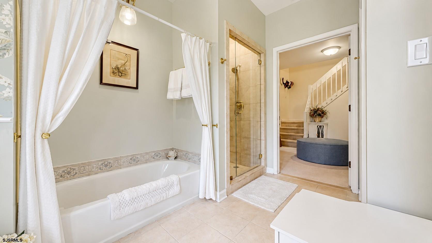 610712 | Photo 35
