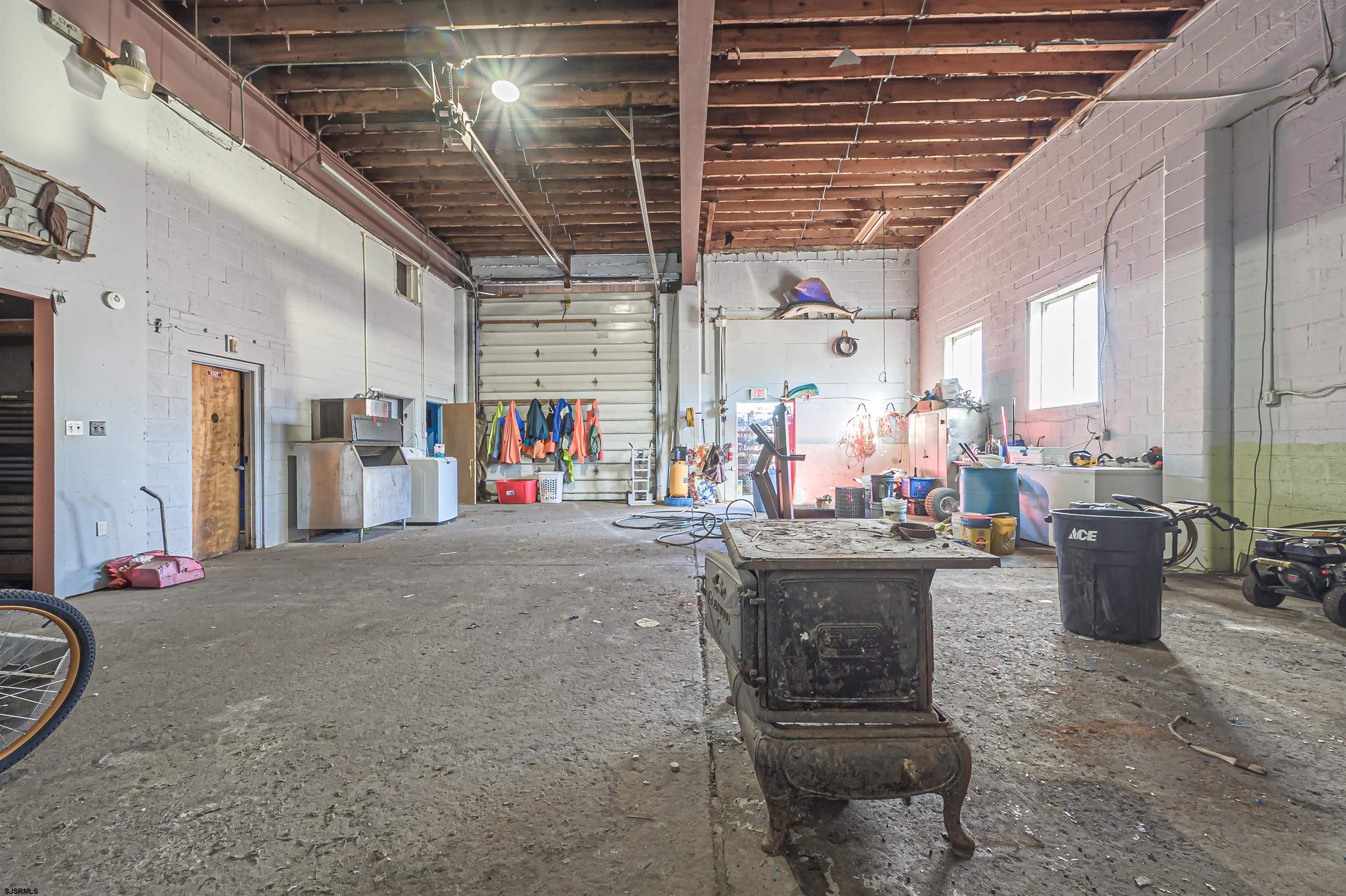 610719 | Photo 22