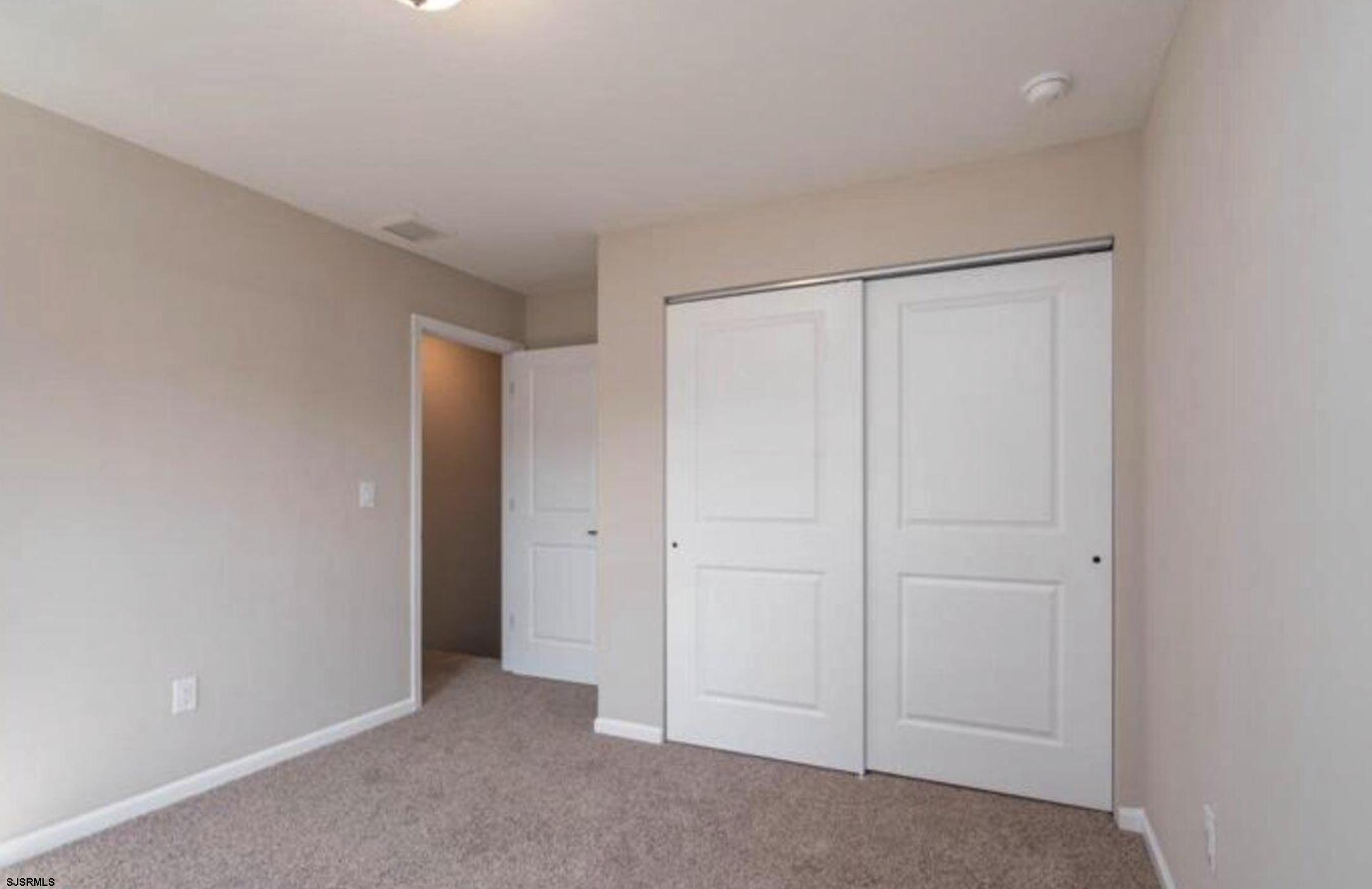 610738 | Photo 14