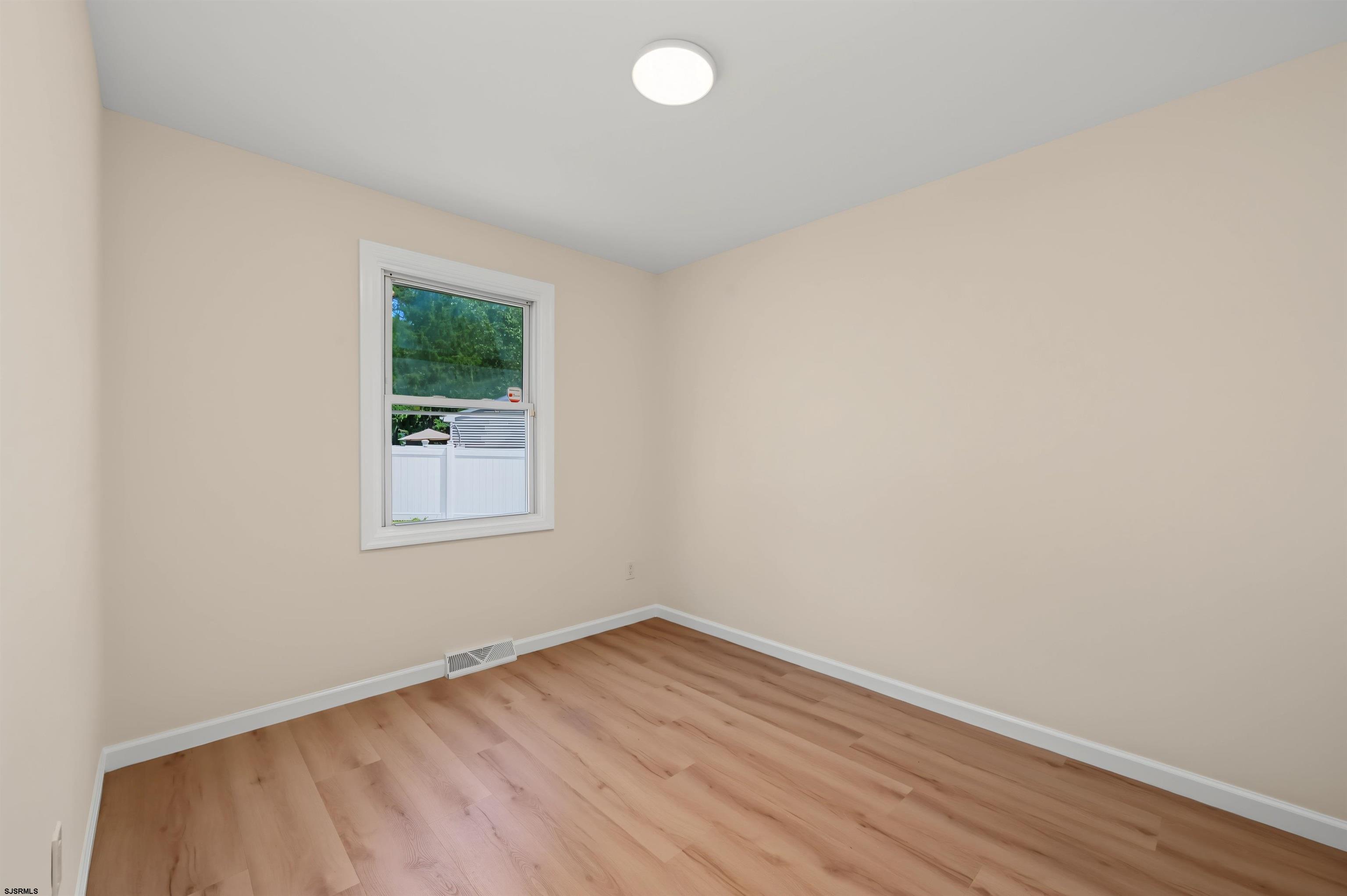 610749 | Photo 27