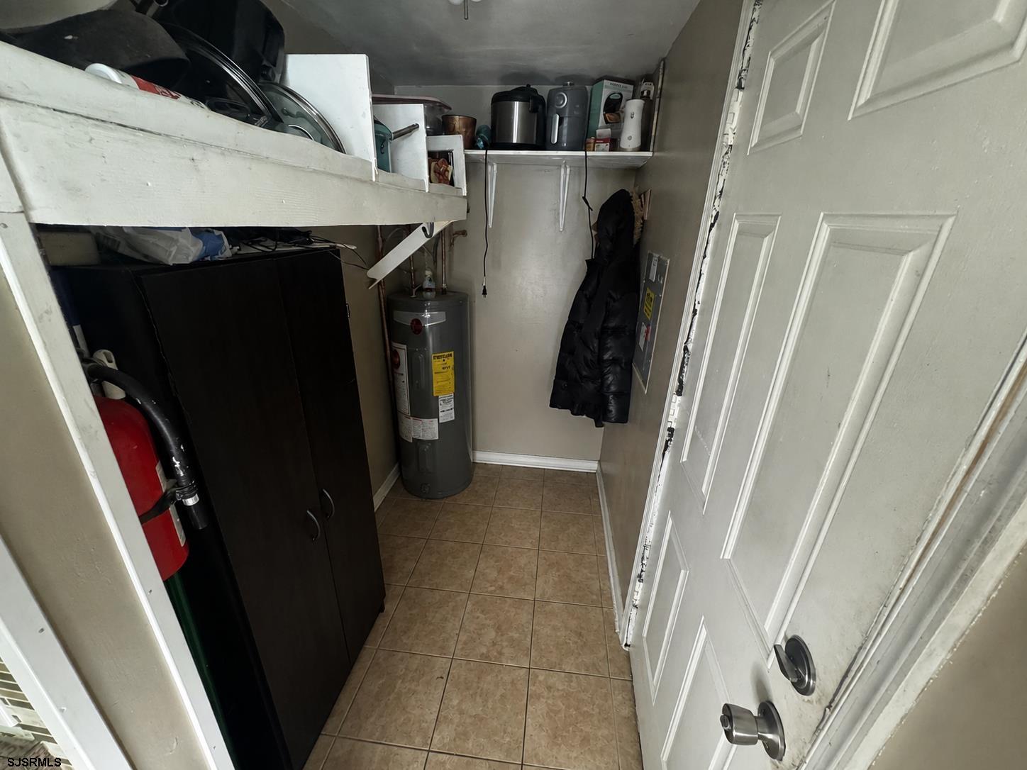 221 Meyner Ln