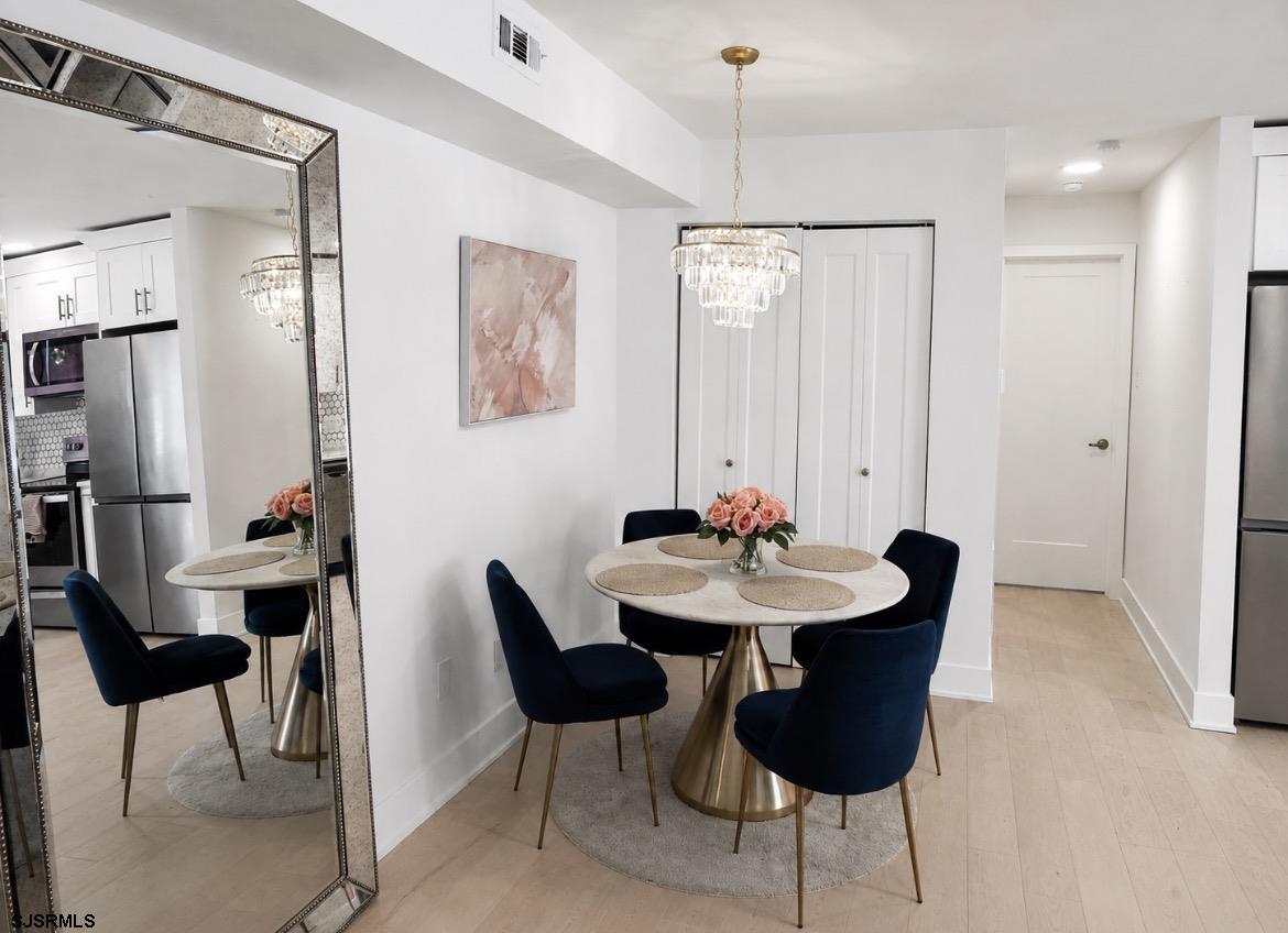21 S Madison Avenue