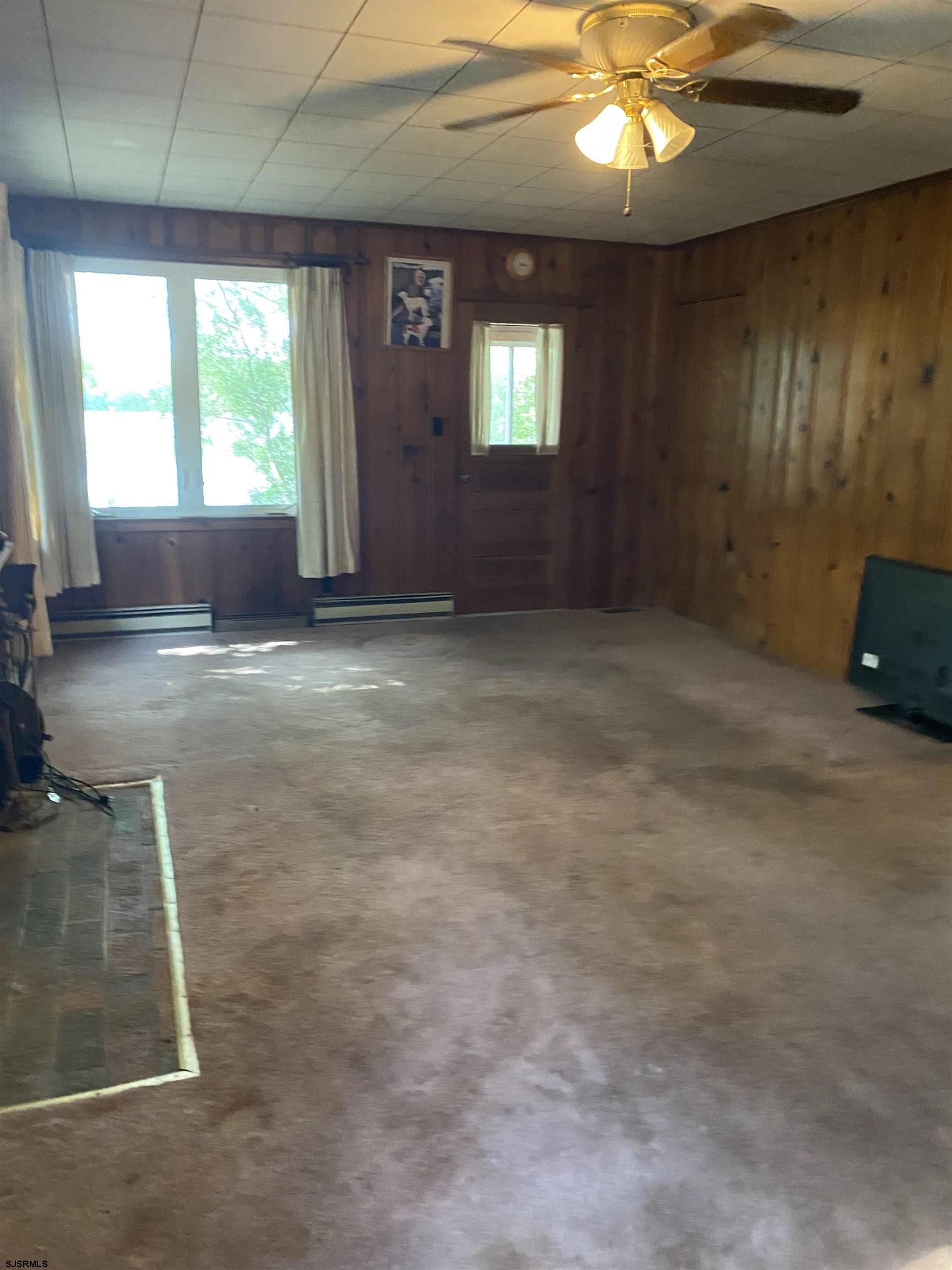 234 Riverside Dr