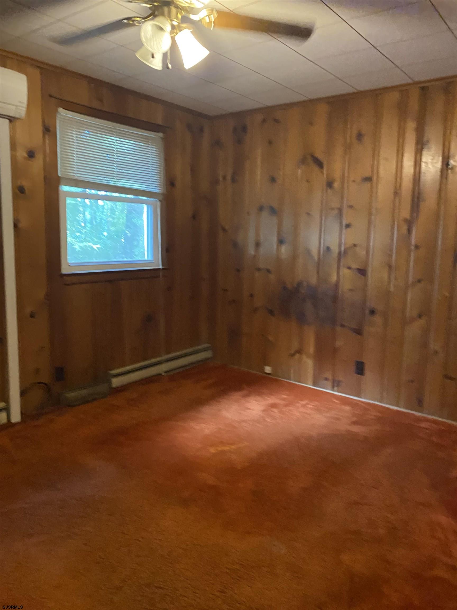 234 Riverside Dr