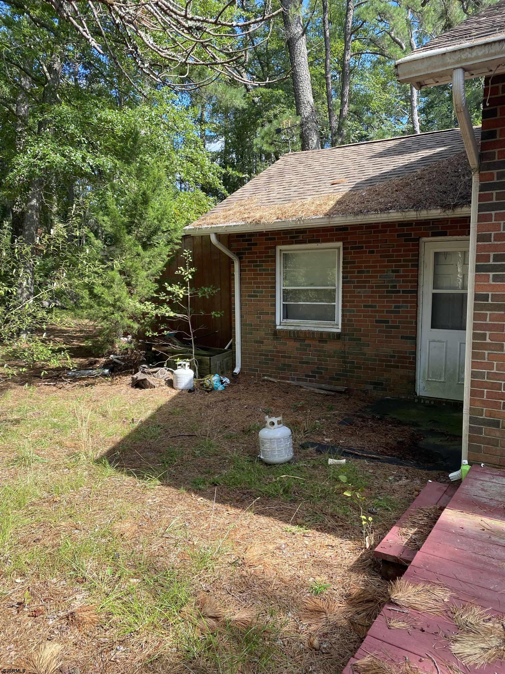 234 Riverside Dr