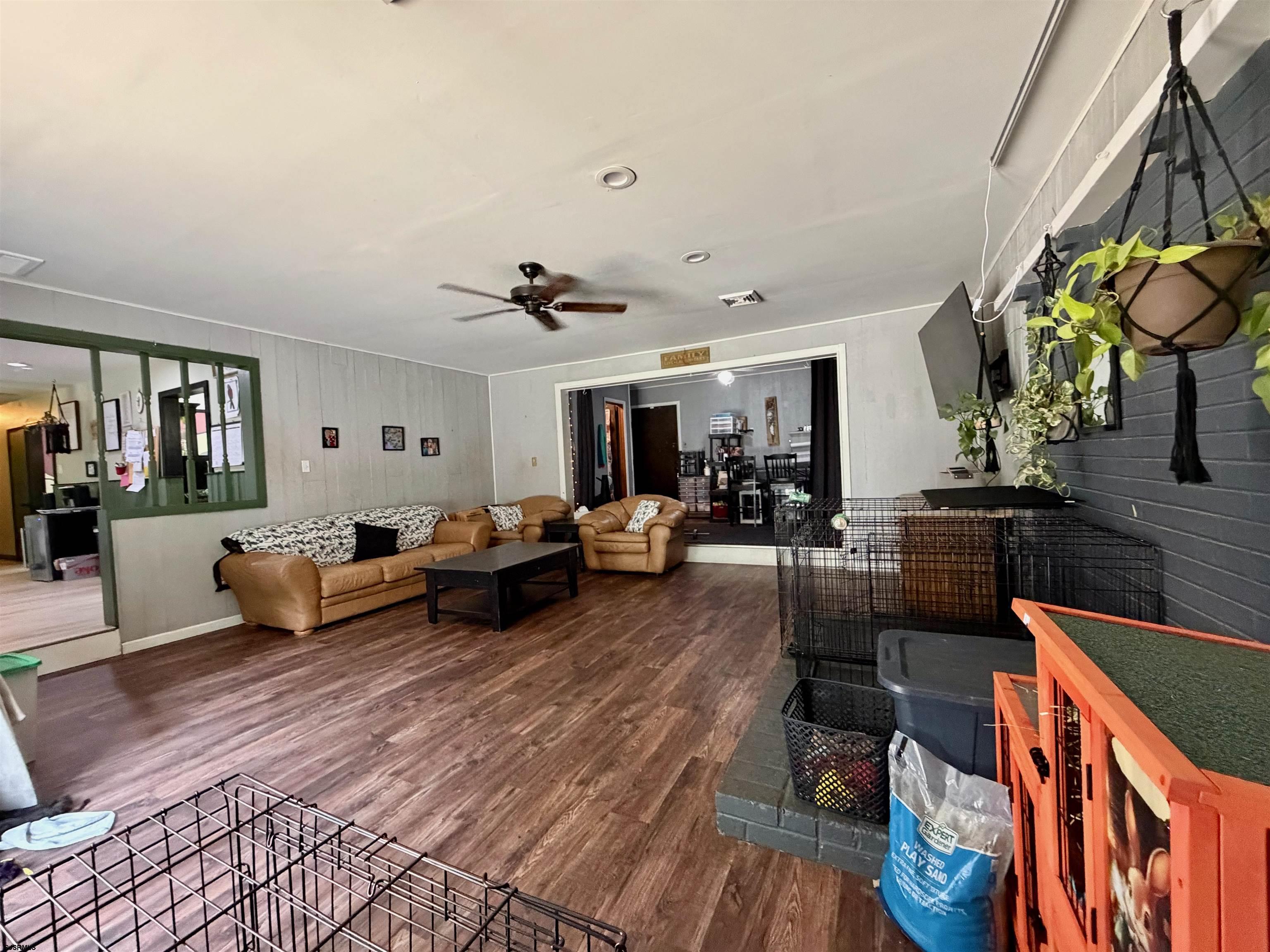 253 Fenimore Dr