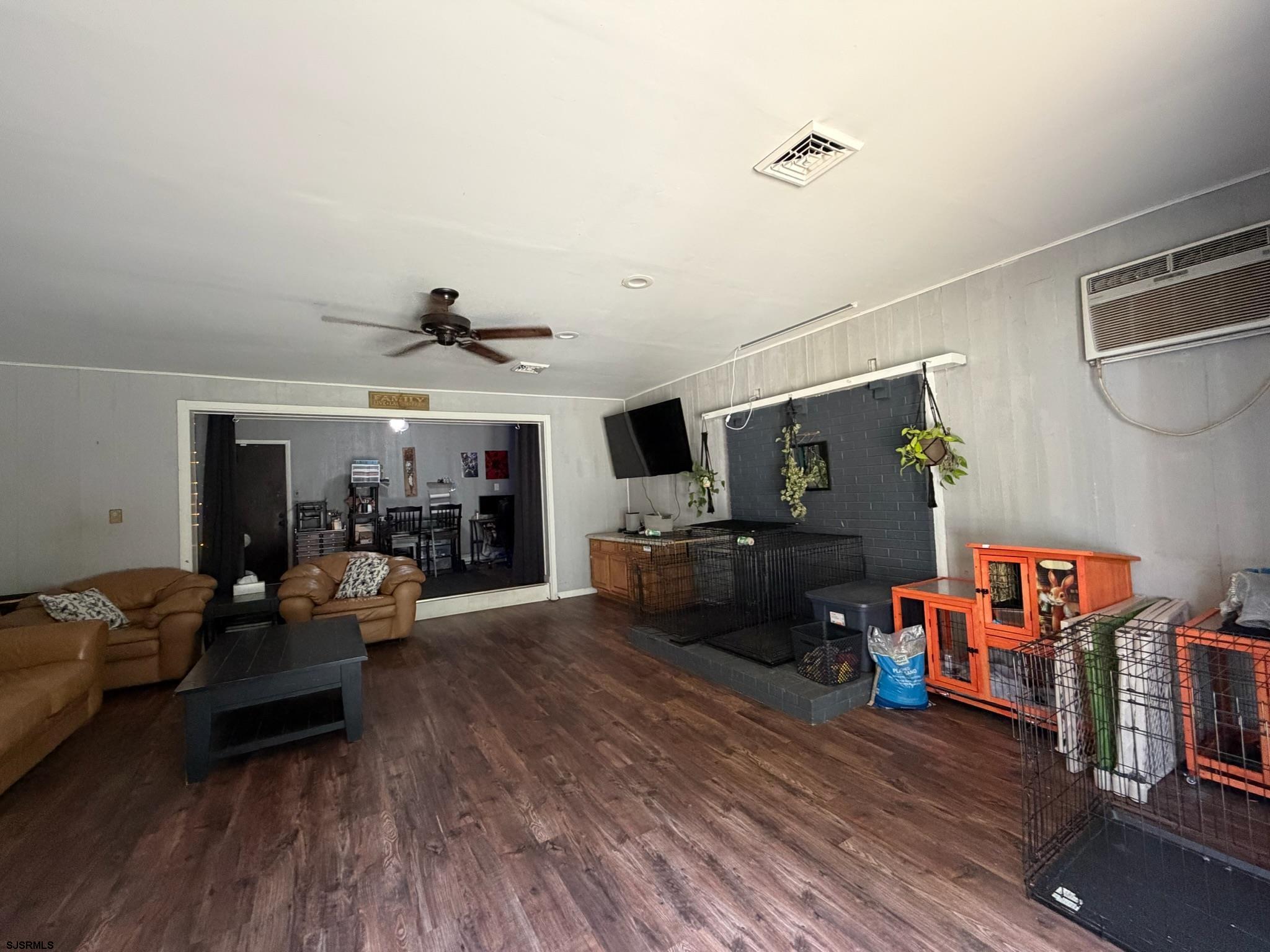 253 Fenimore Dr