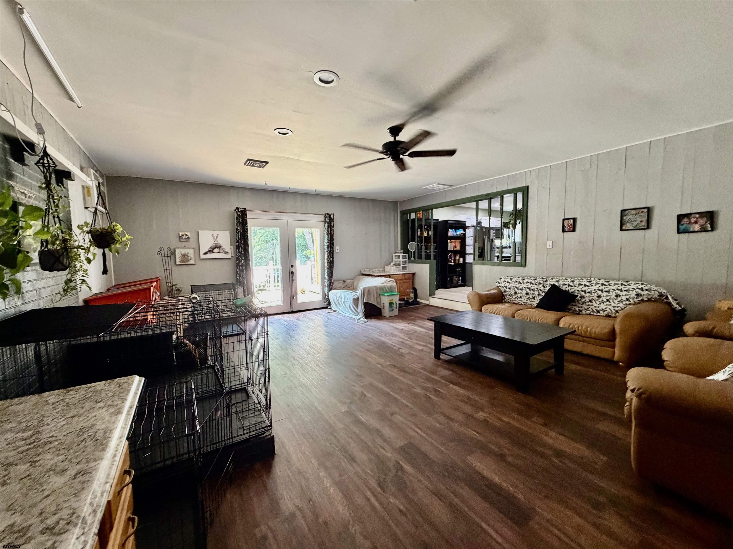 253 Fenimore Dr