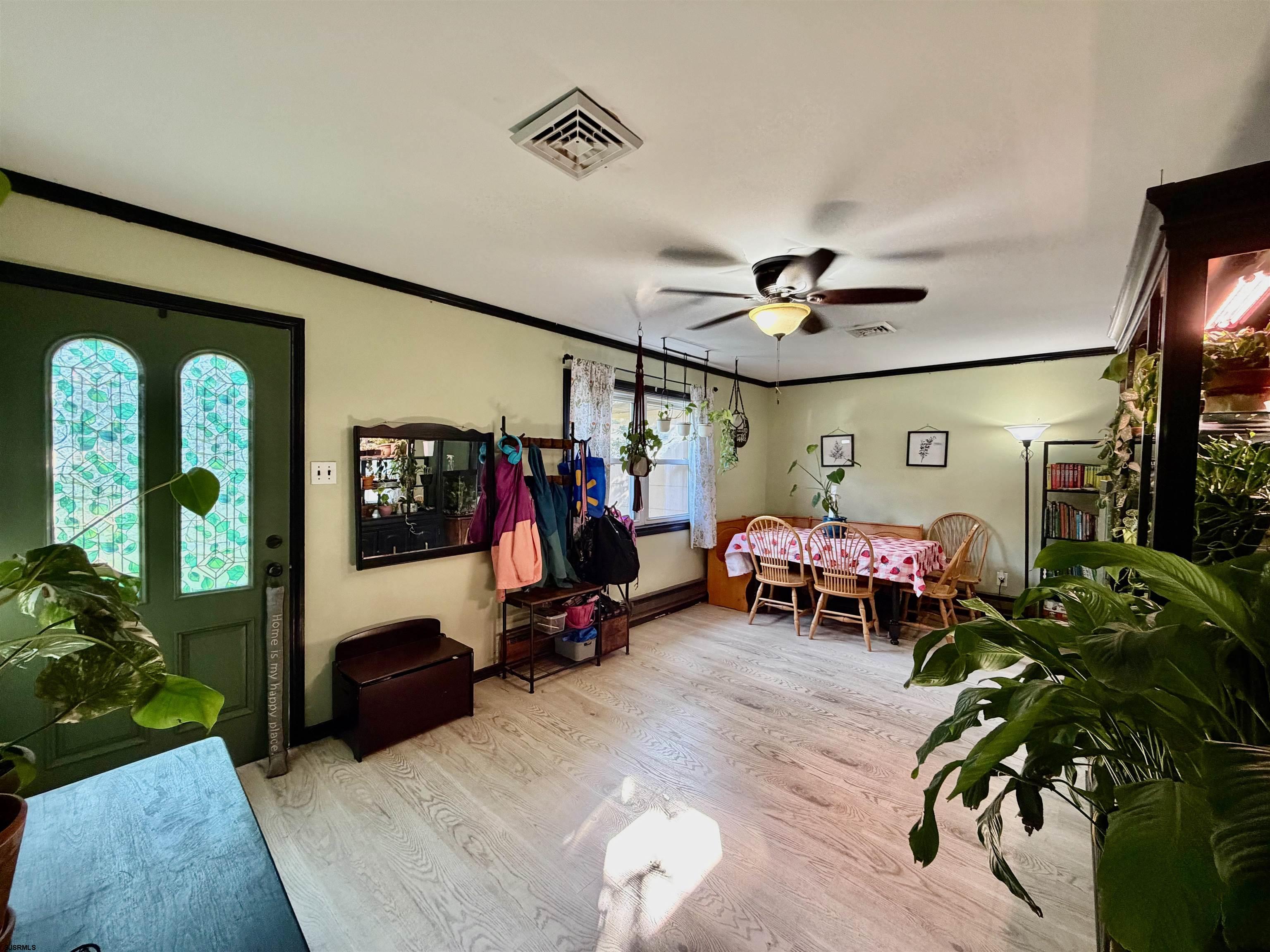 253 Fenimore Dr
