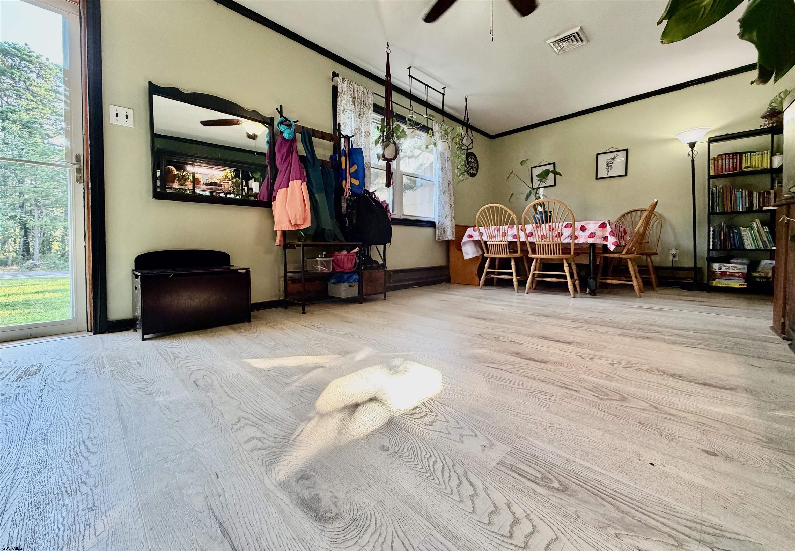 253 Fenimore Dr
