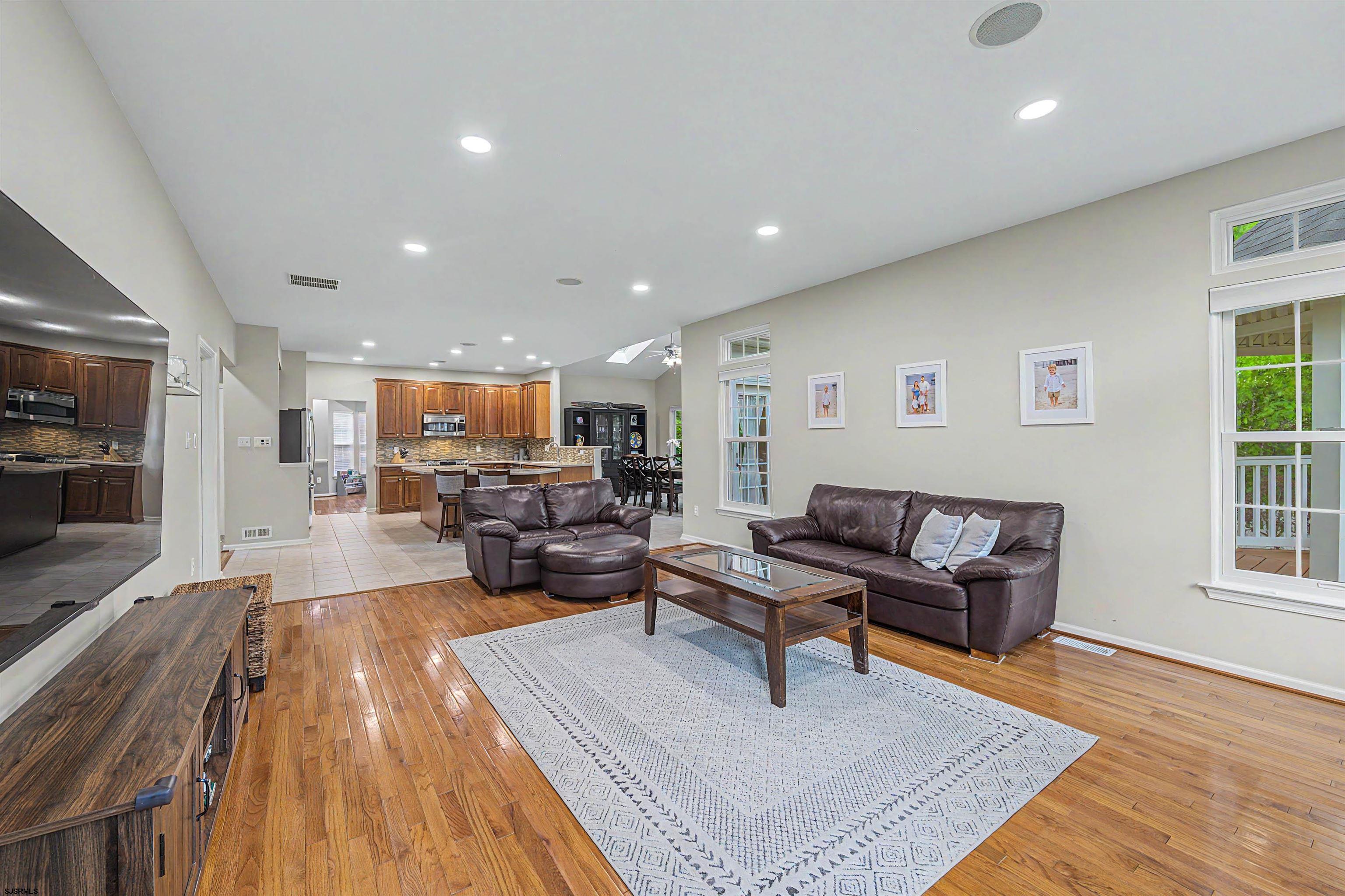 8 Gallant Fox Road