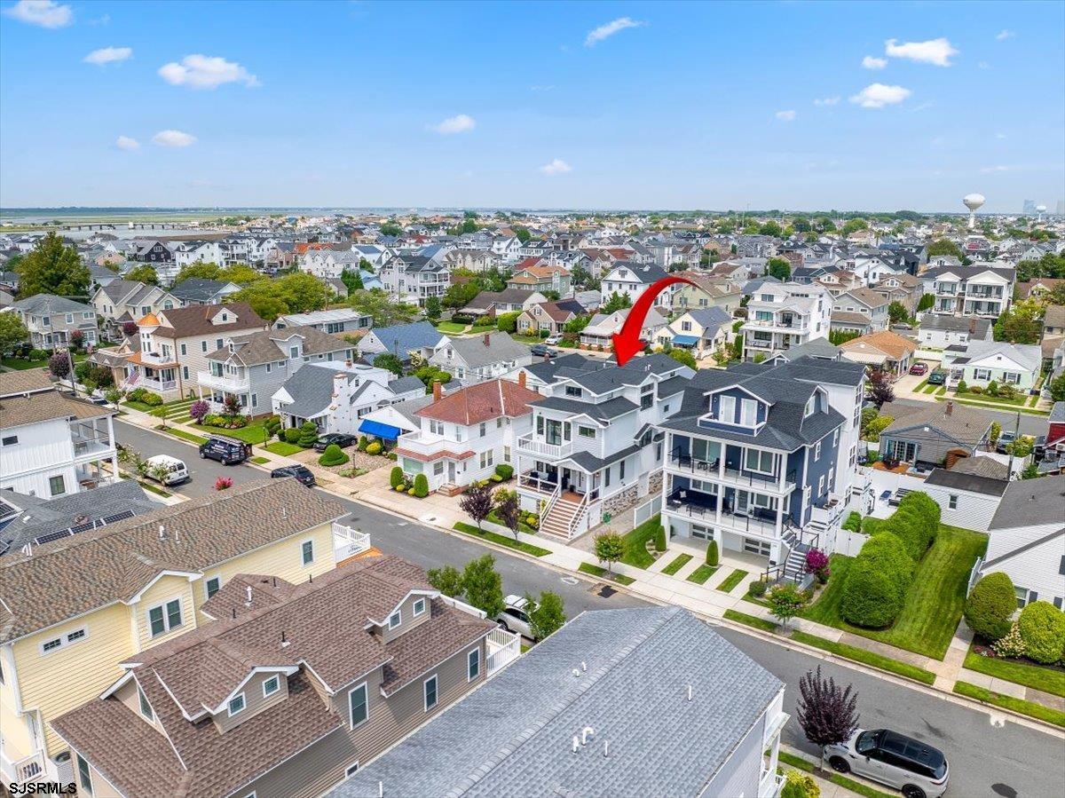 610886 | Photo 51