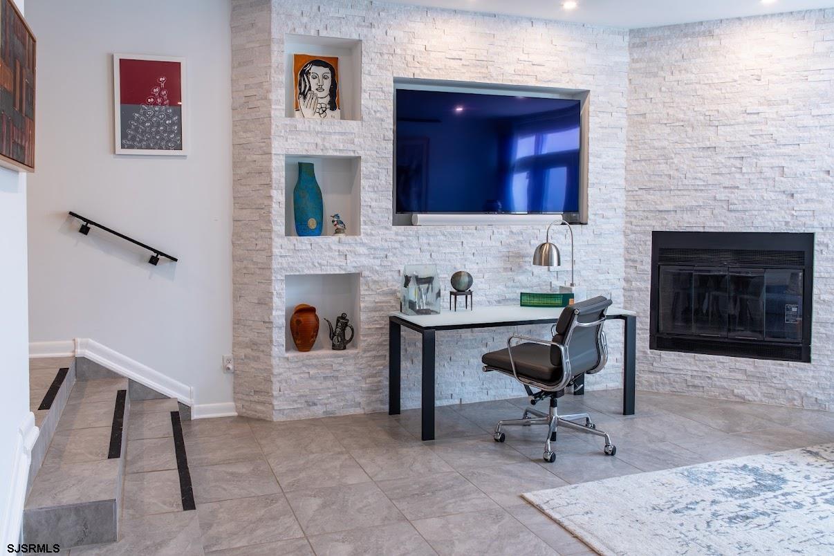 7701 Atlantic Avenue - Picture 3
