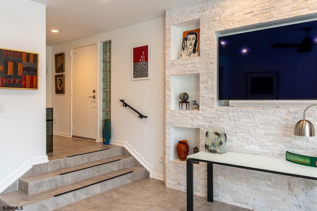 7701 Atlantic Avenue - Picture 4