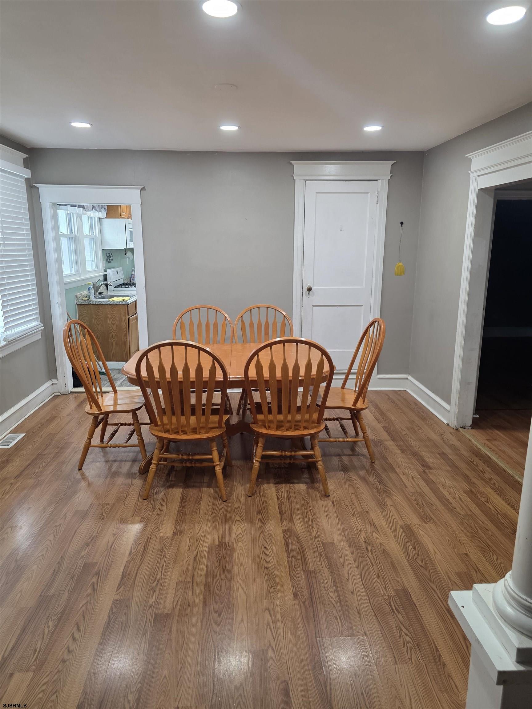 1048 N Main Street