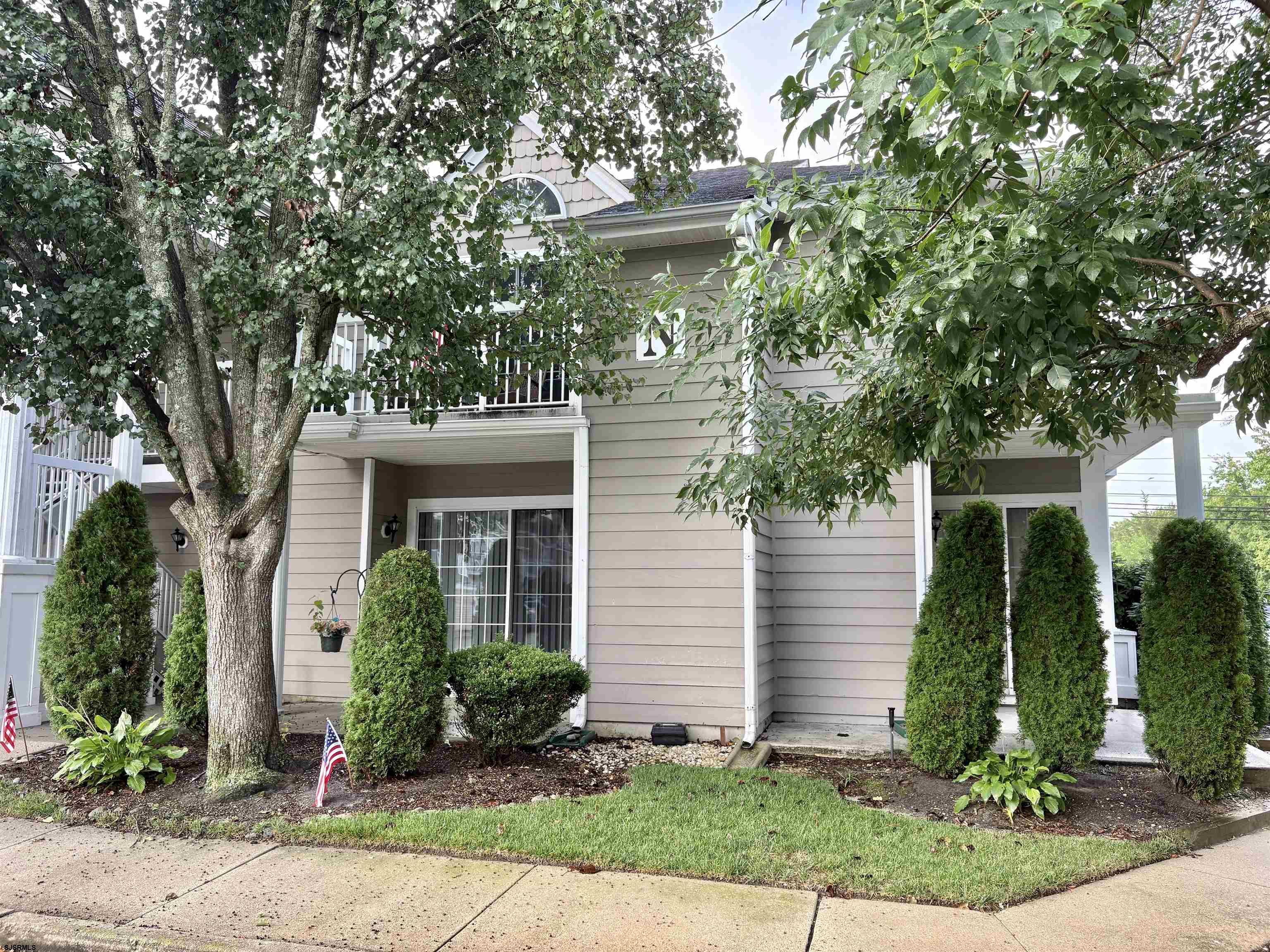  550 Central Avenue - Linwood