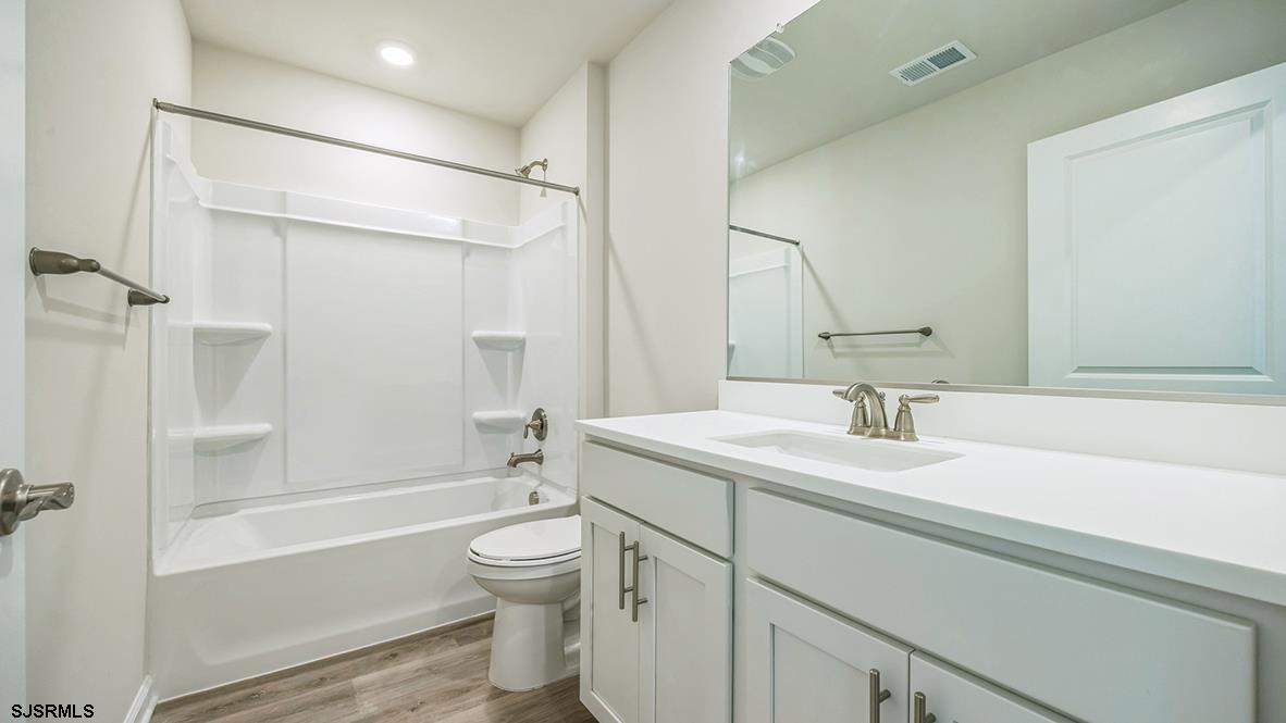 219 Huntington Dr