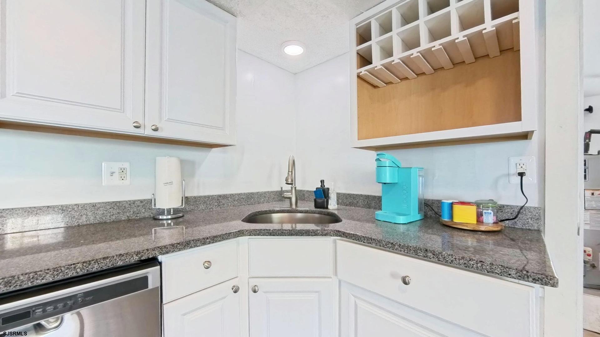 934 Haven  unit 1 Avenue