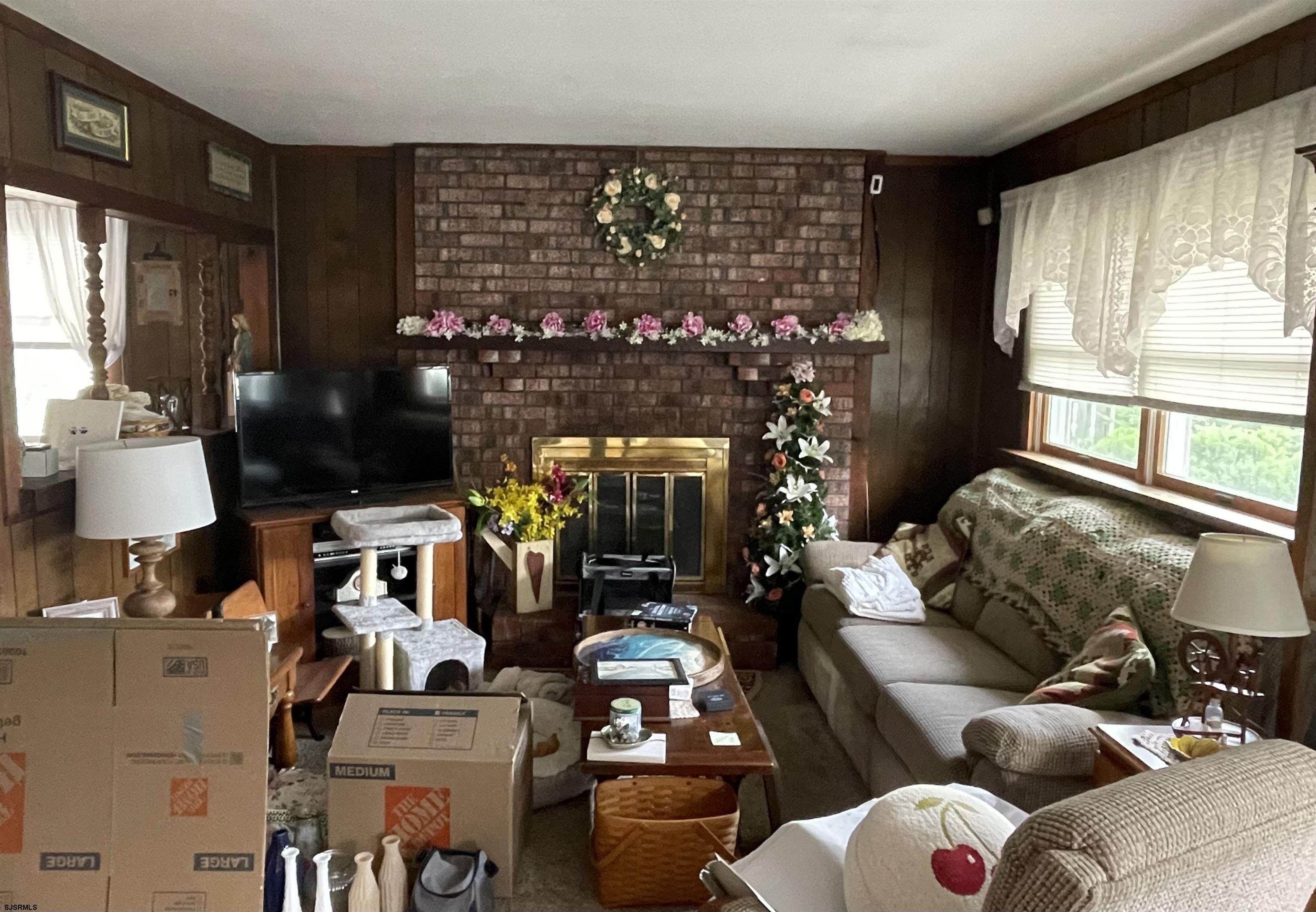 740 8th Avenue - Picture 2