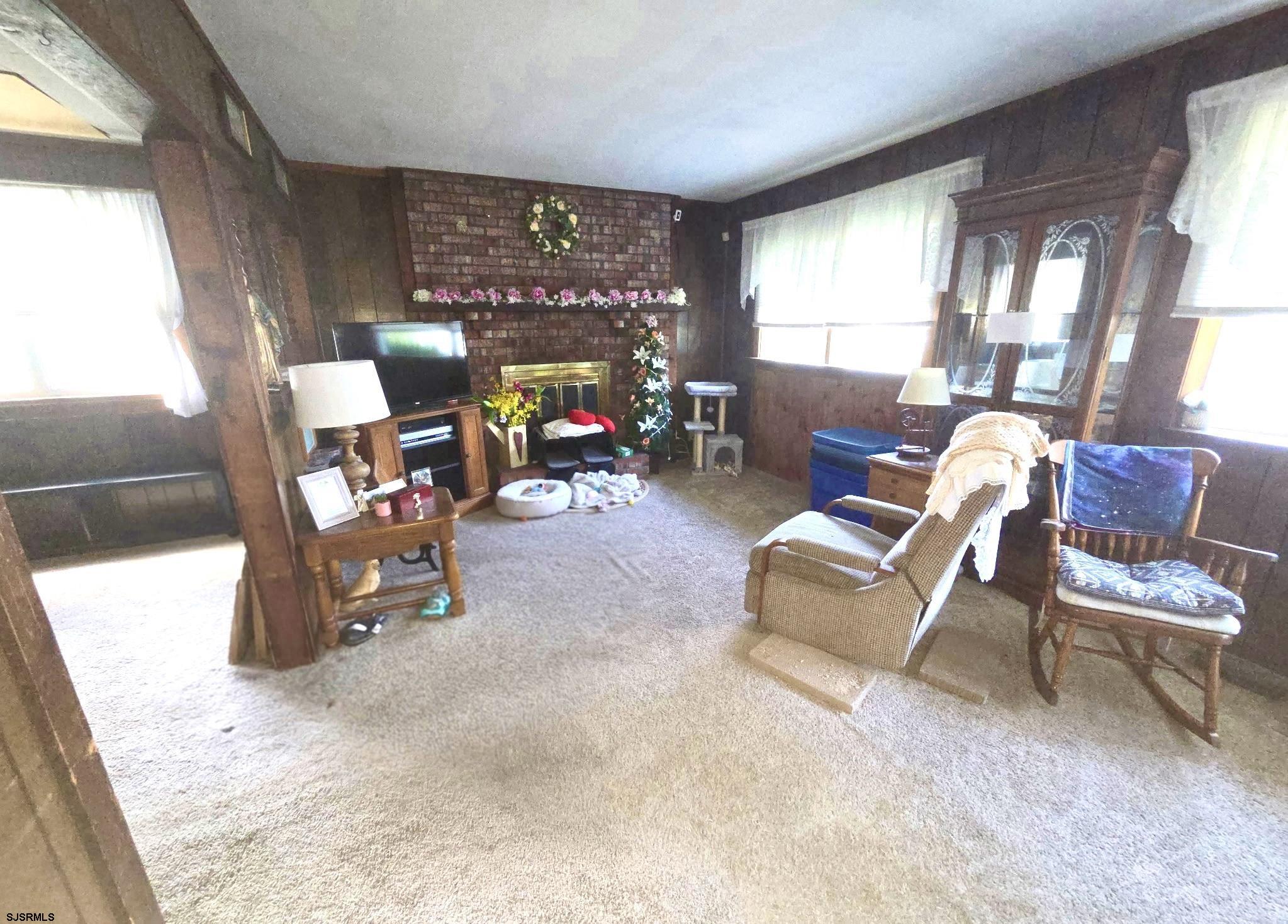 740 8th Avenue - Picture 4