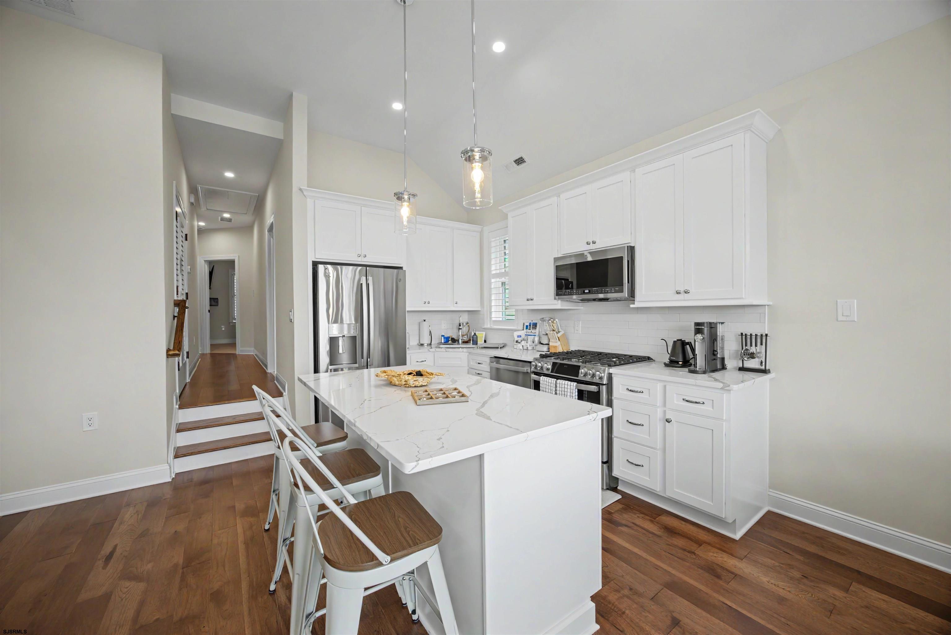 1117 West Avenue - Picture 2