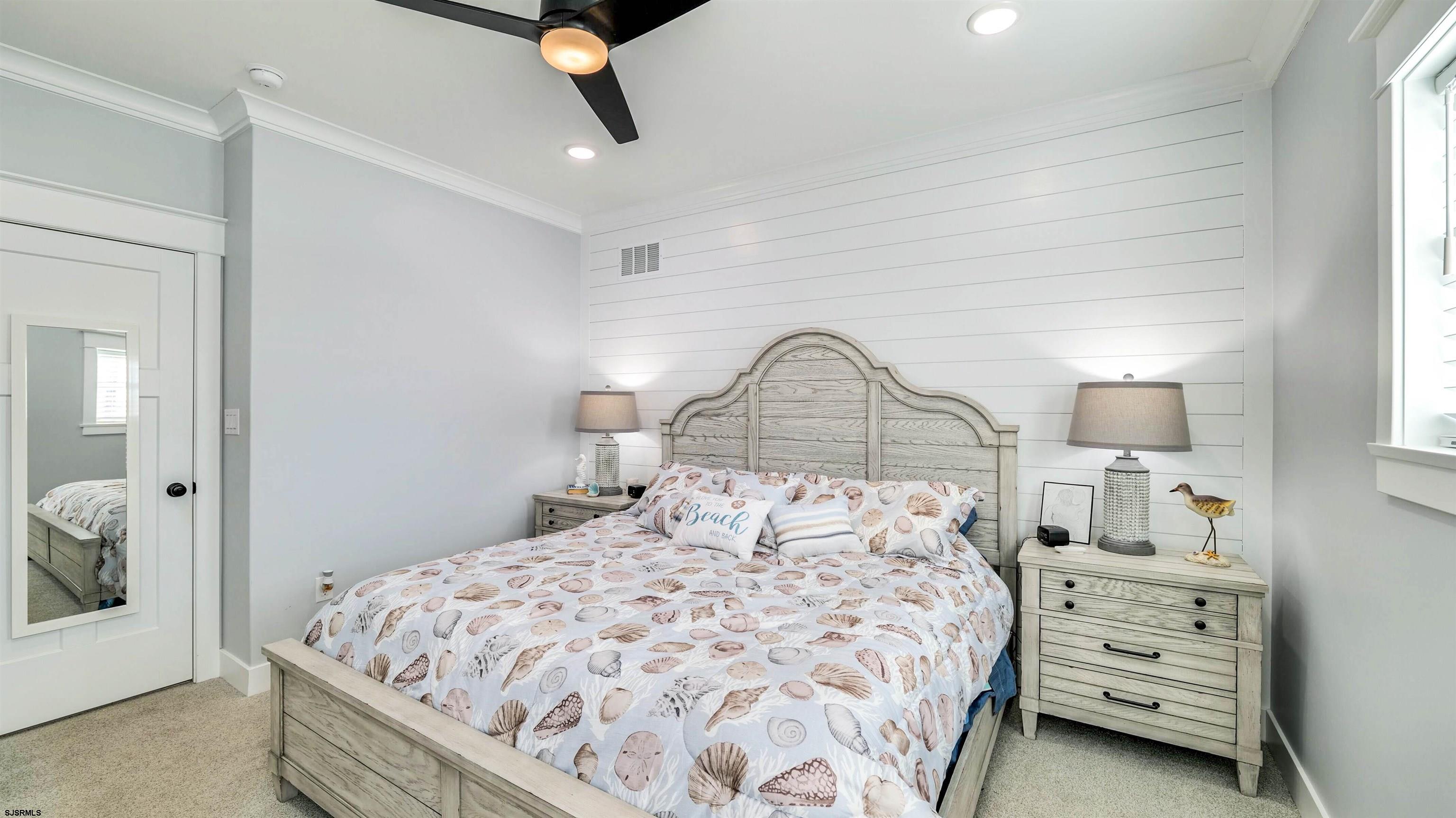 611086 | Photo 24