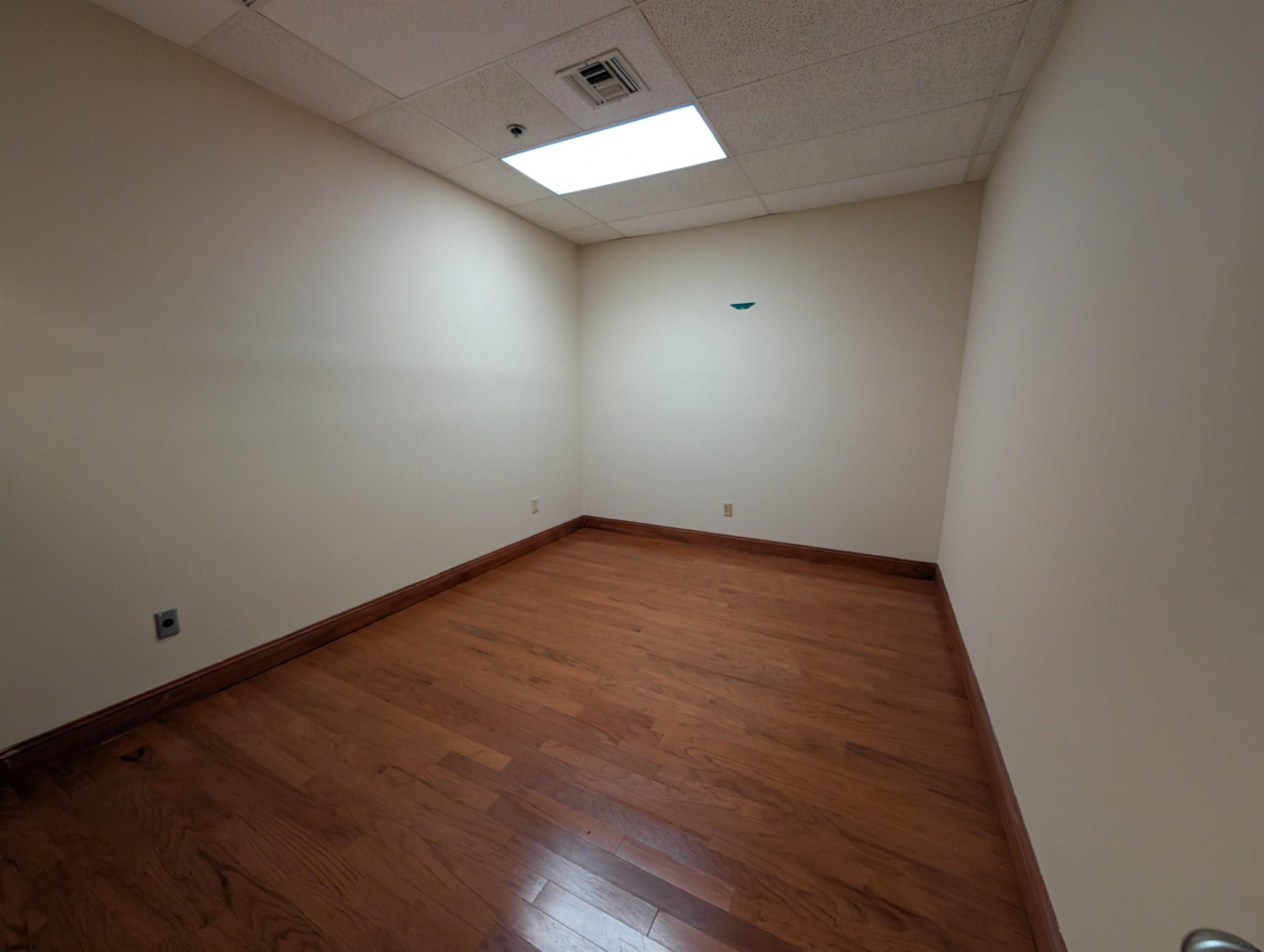 611095 | Photo 29