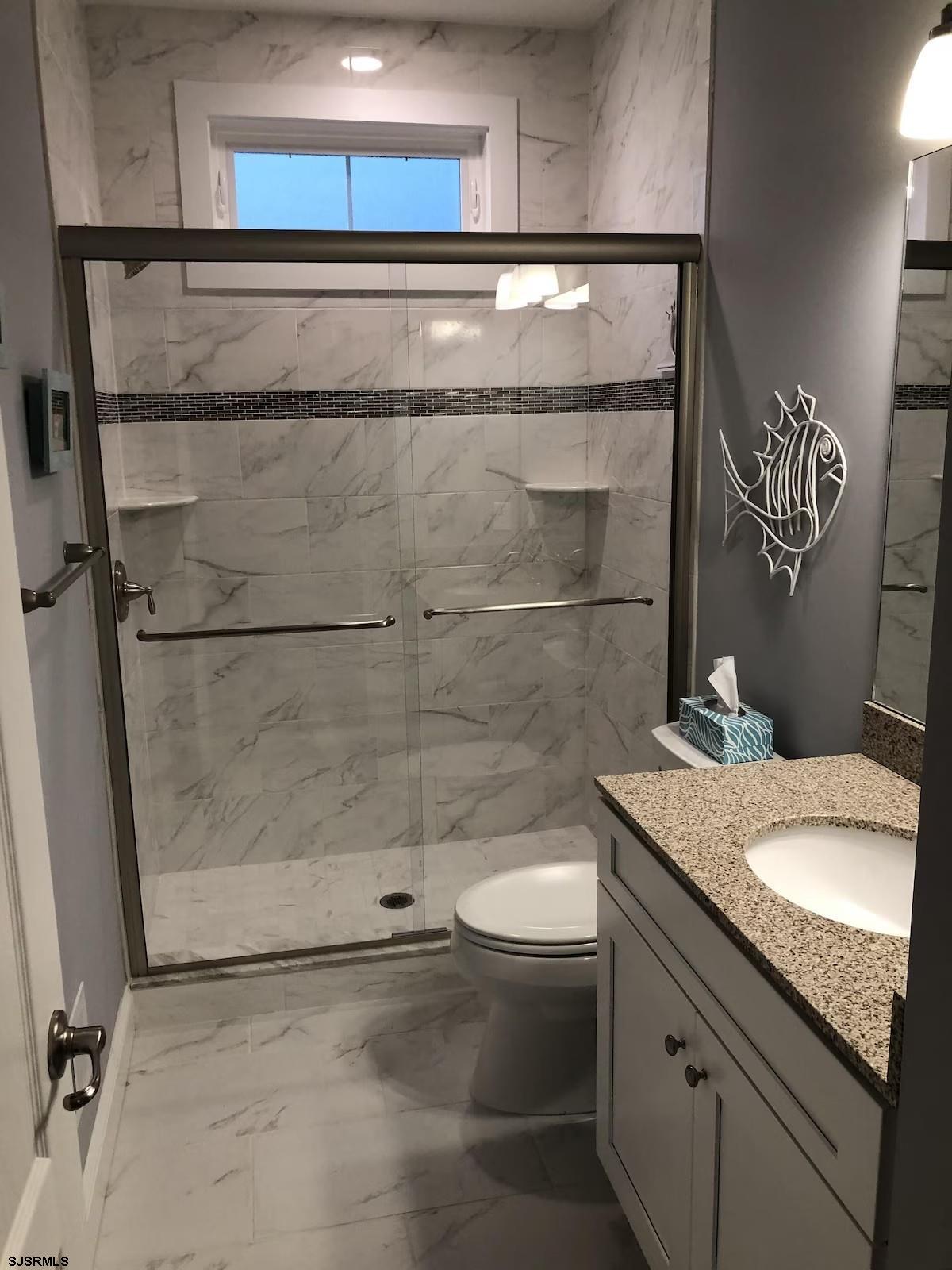 611112 | Photo 37