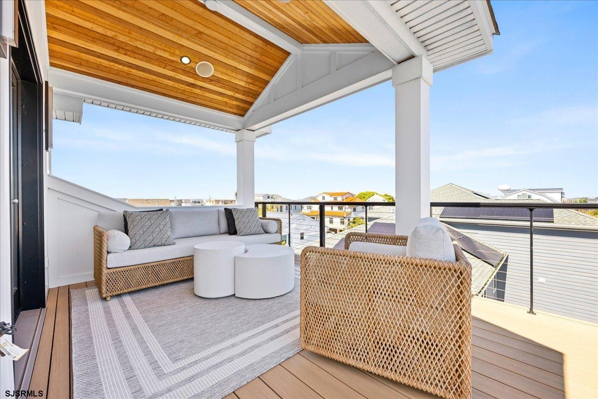 611184 | Photo 46