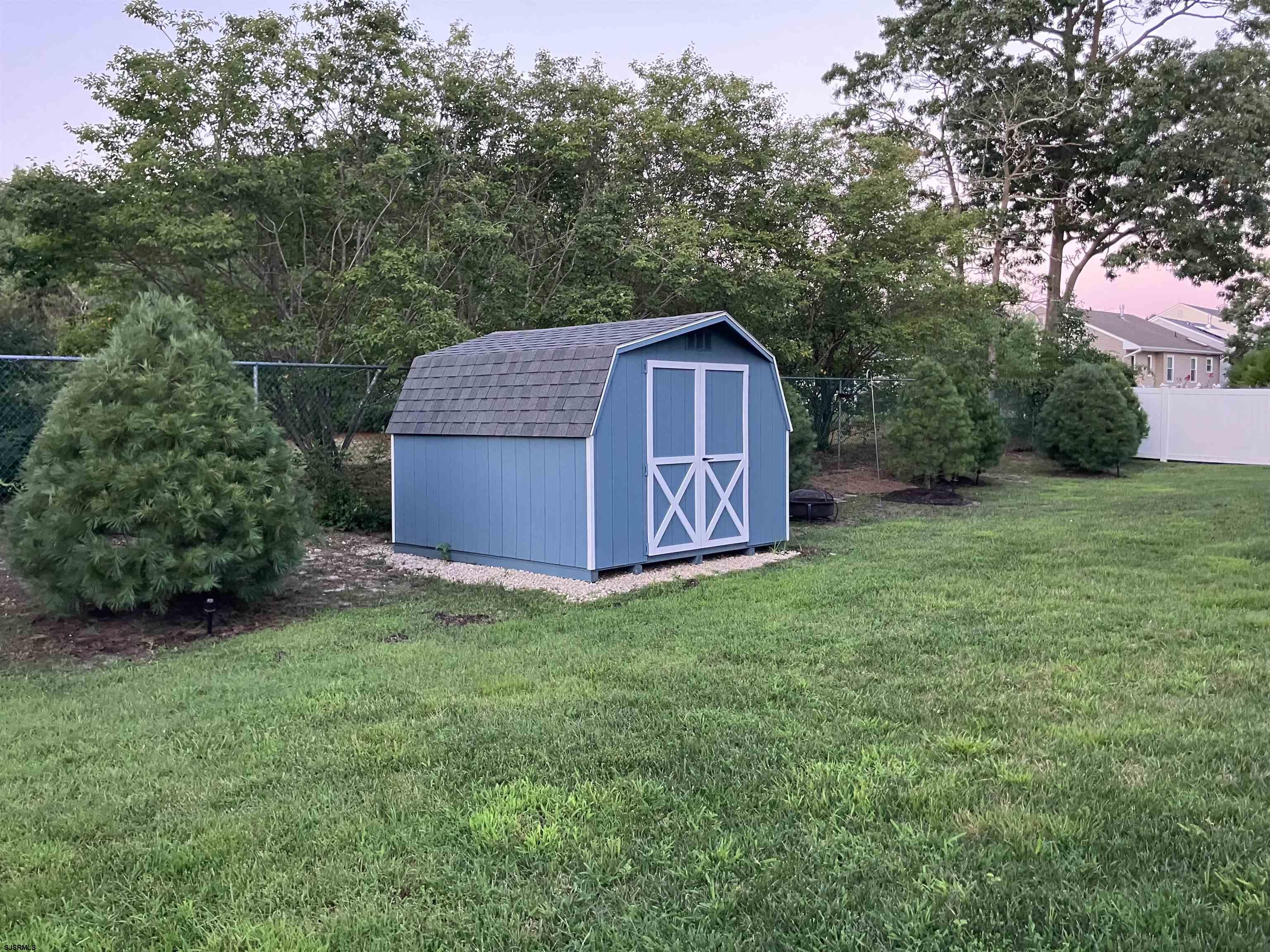 30 Monet Dr