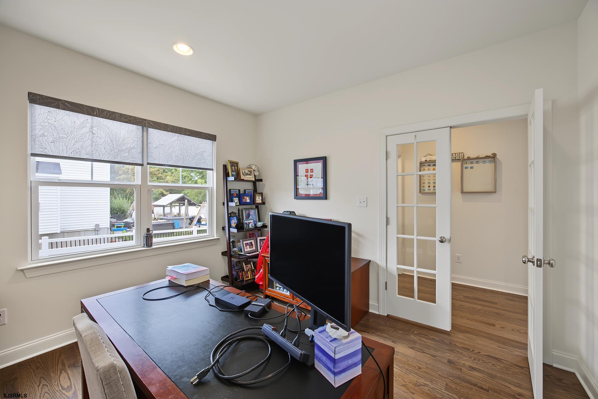 30 Monet Dr