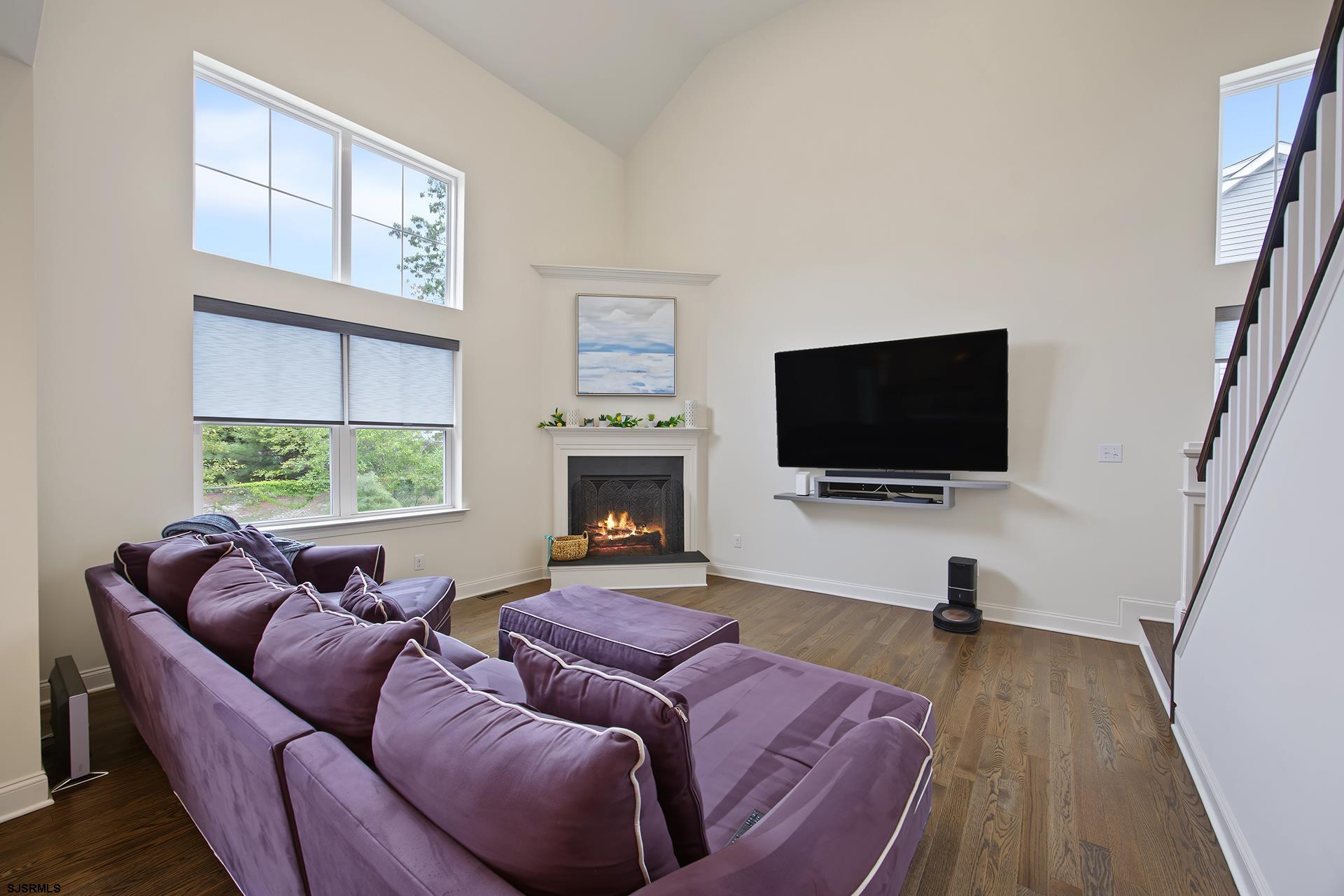 30 Monet Dr