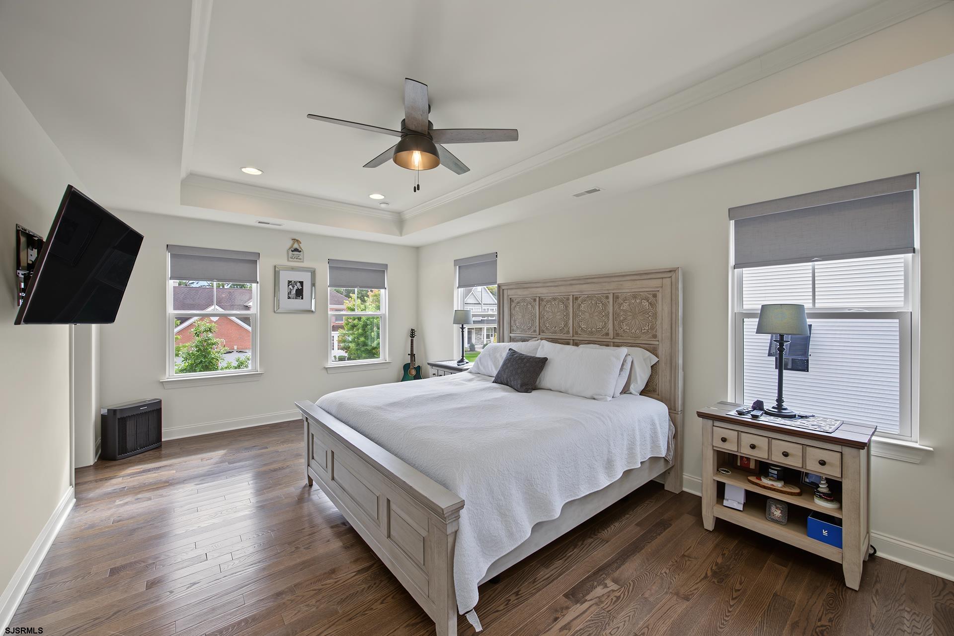 30 Monet Dr