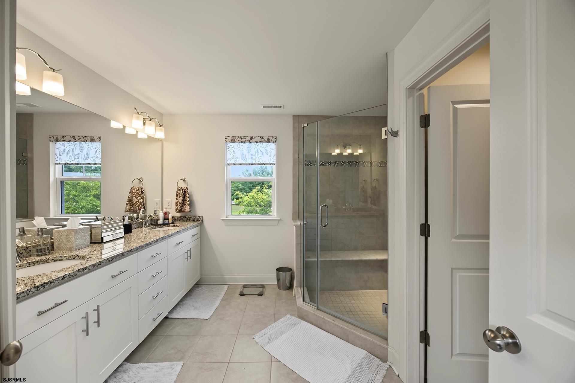 30 Monet Dr