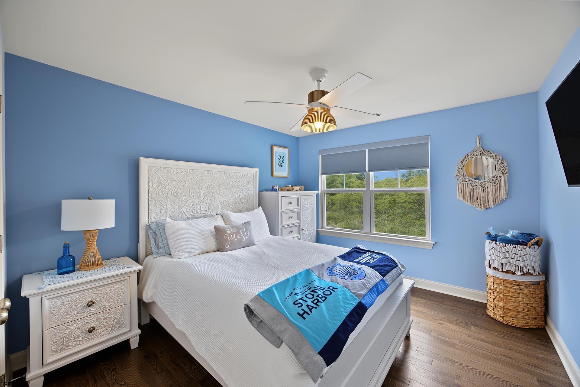 30 Monet Dr