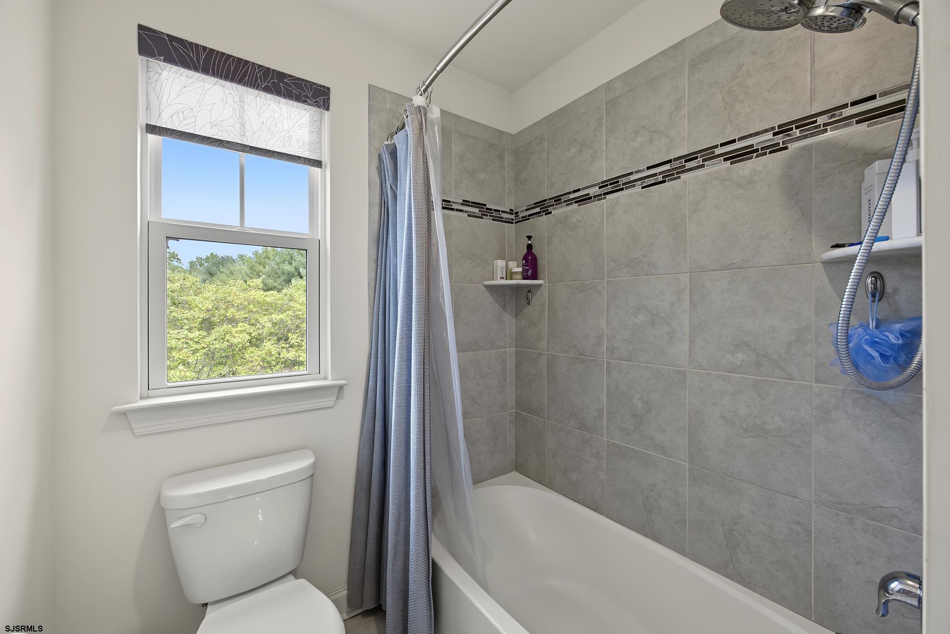 30 Monet Dr