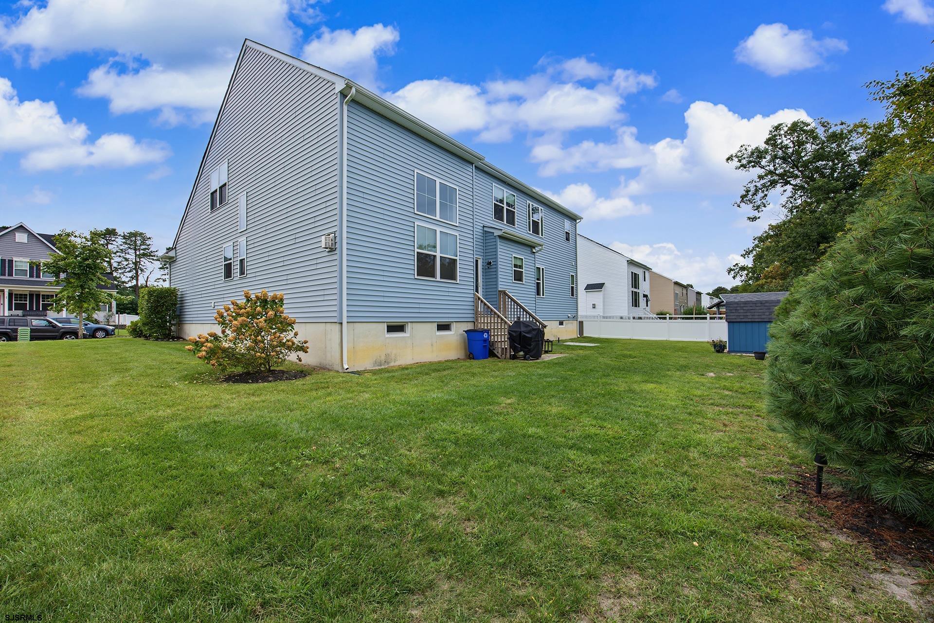 30 Monet Dr