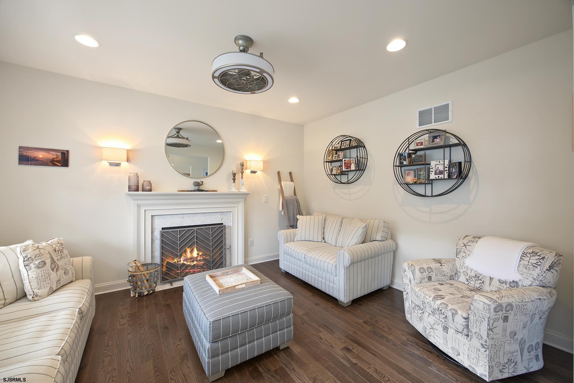 30 Monet Dr