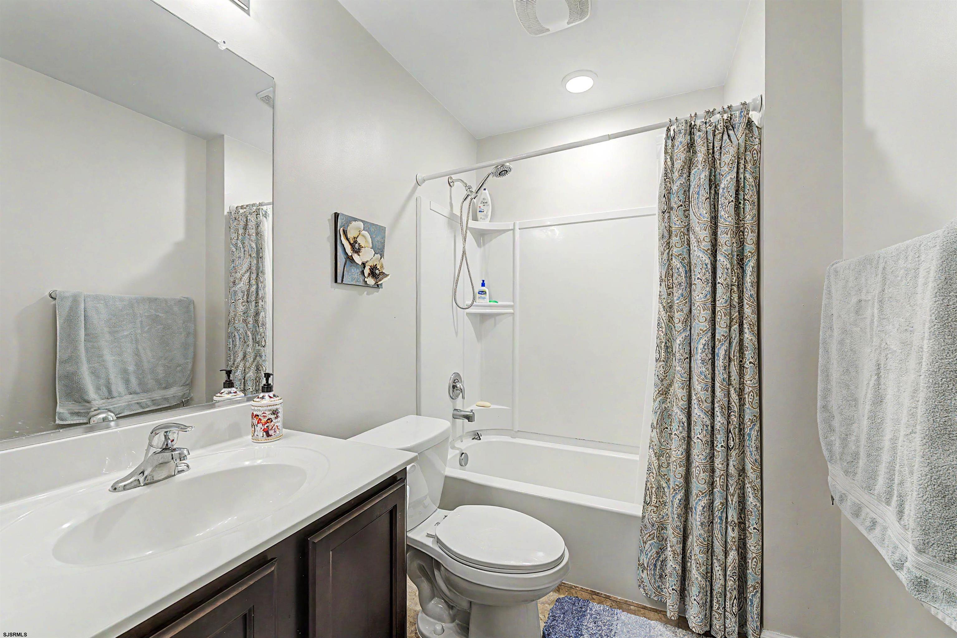 128 Crystal Lake Dr