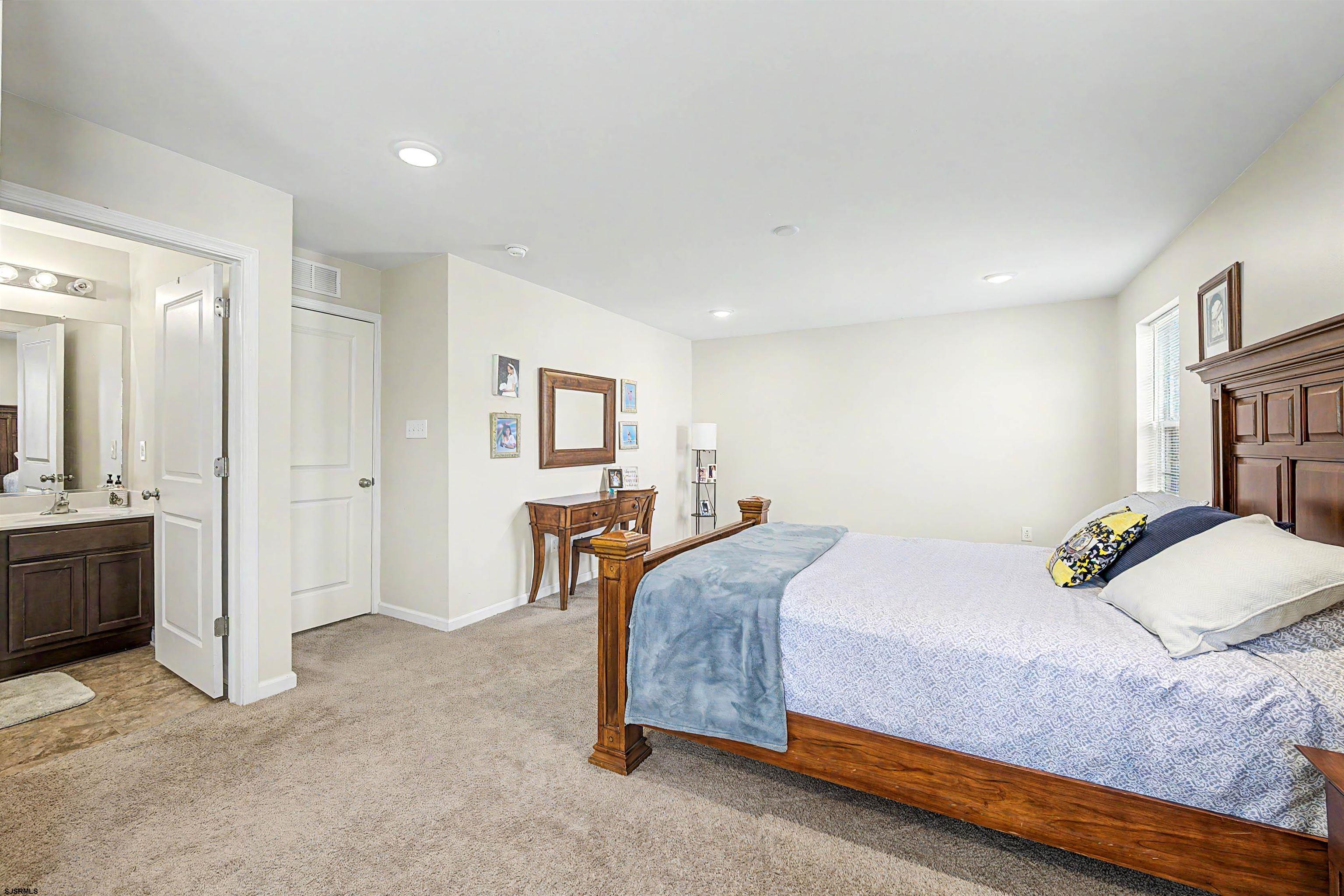 128 Crystal Lake Dr