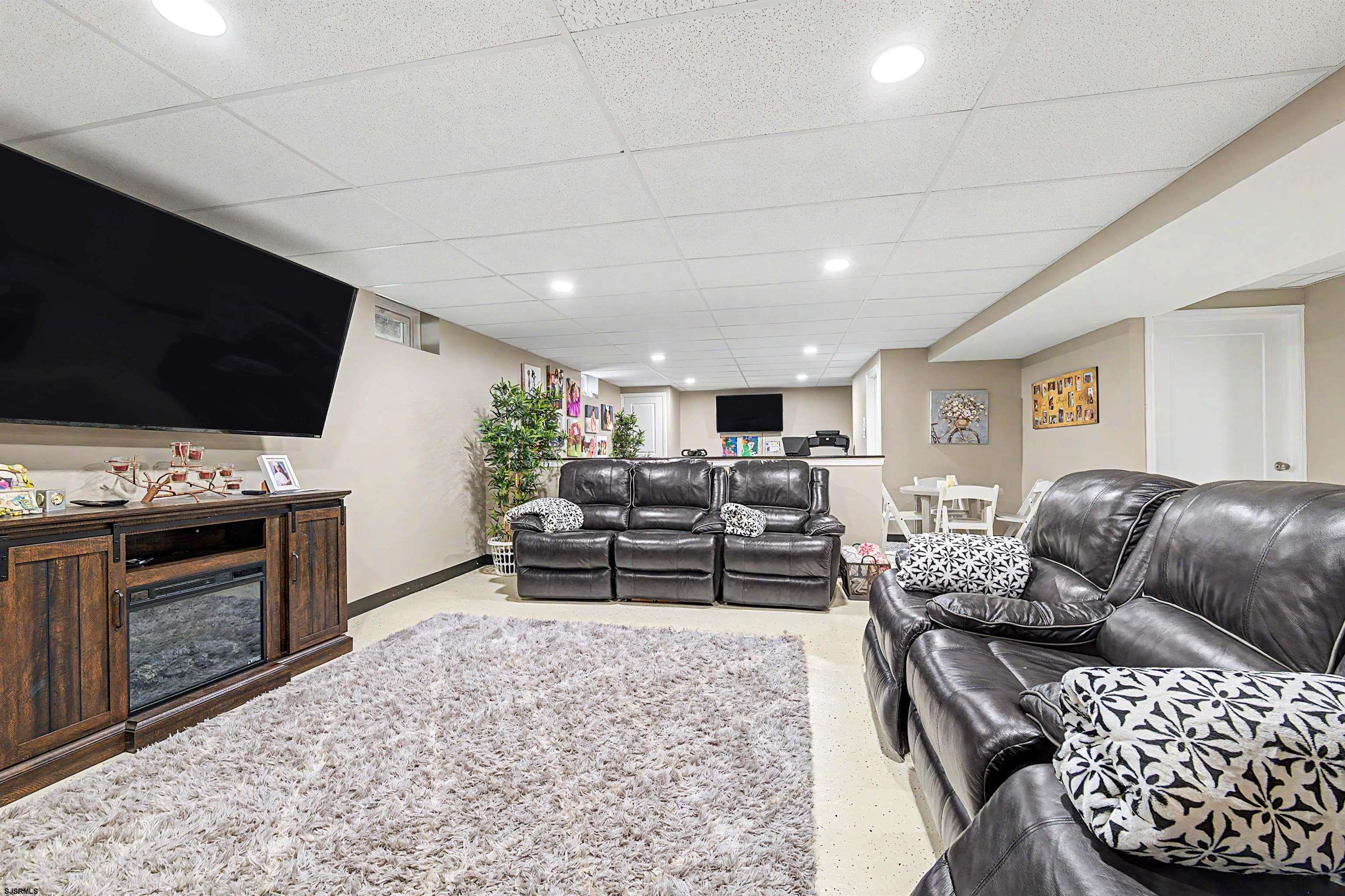 128 Crystal Lake Dr