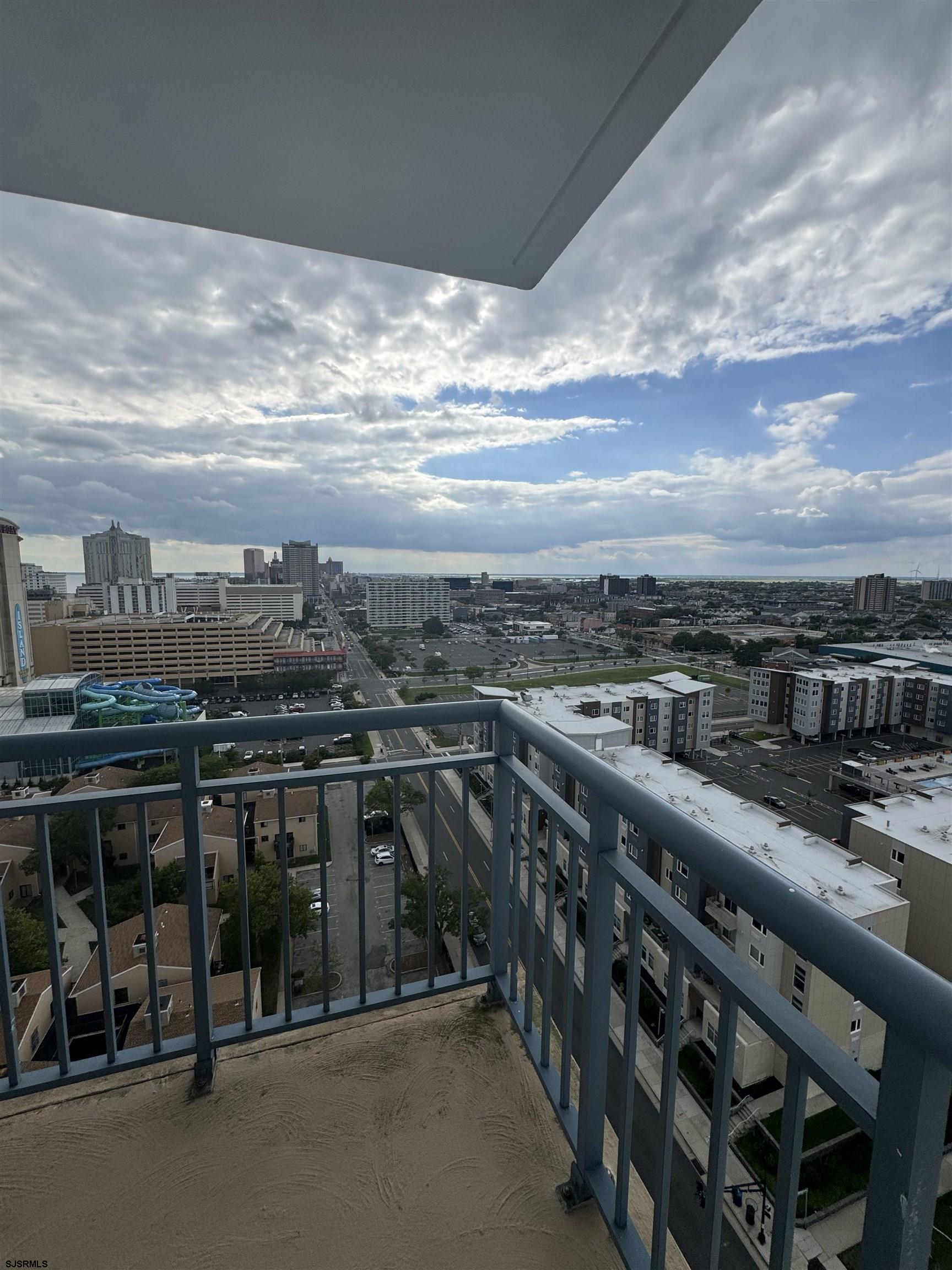 611211 | Photo 11