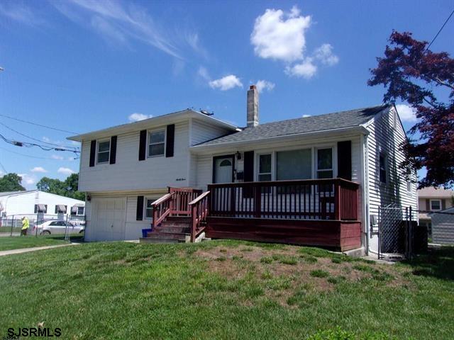 611241