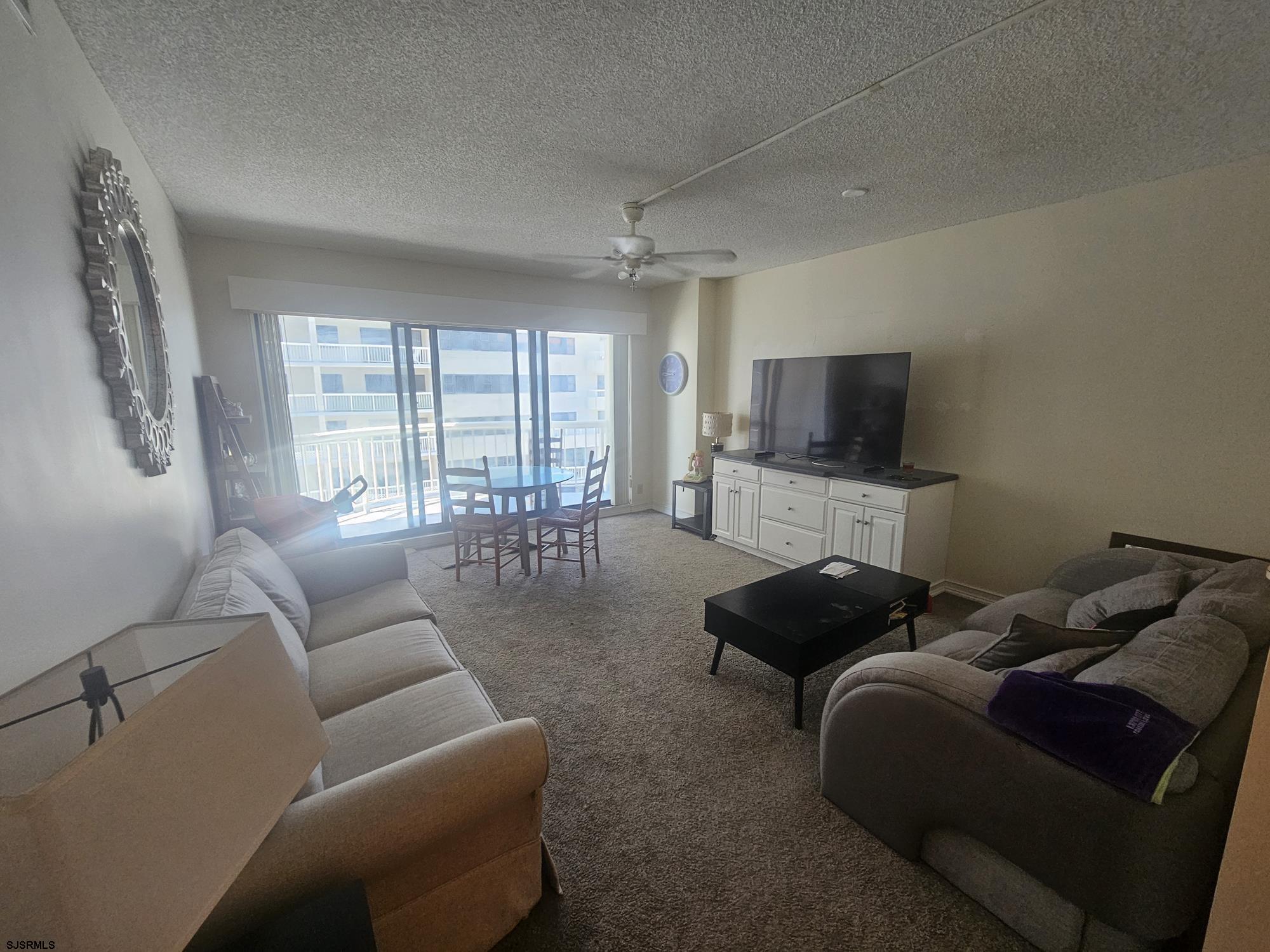 611280 | Photo 2